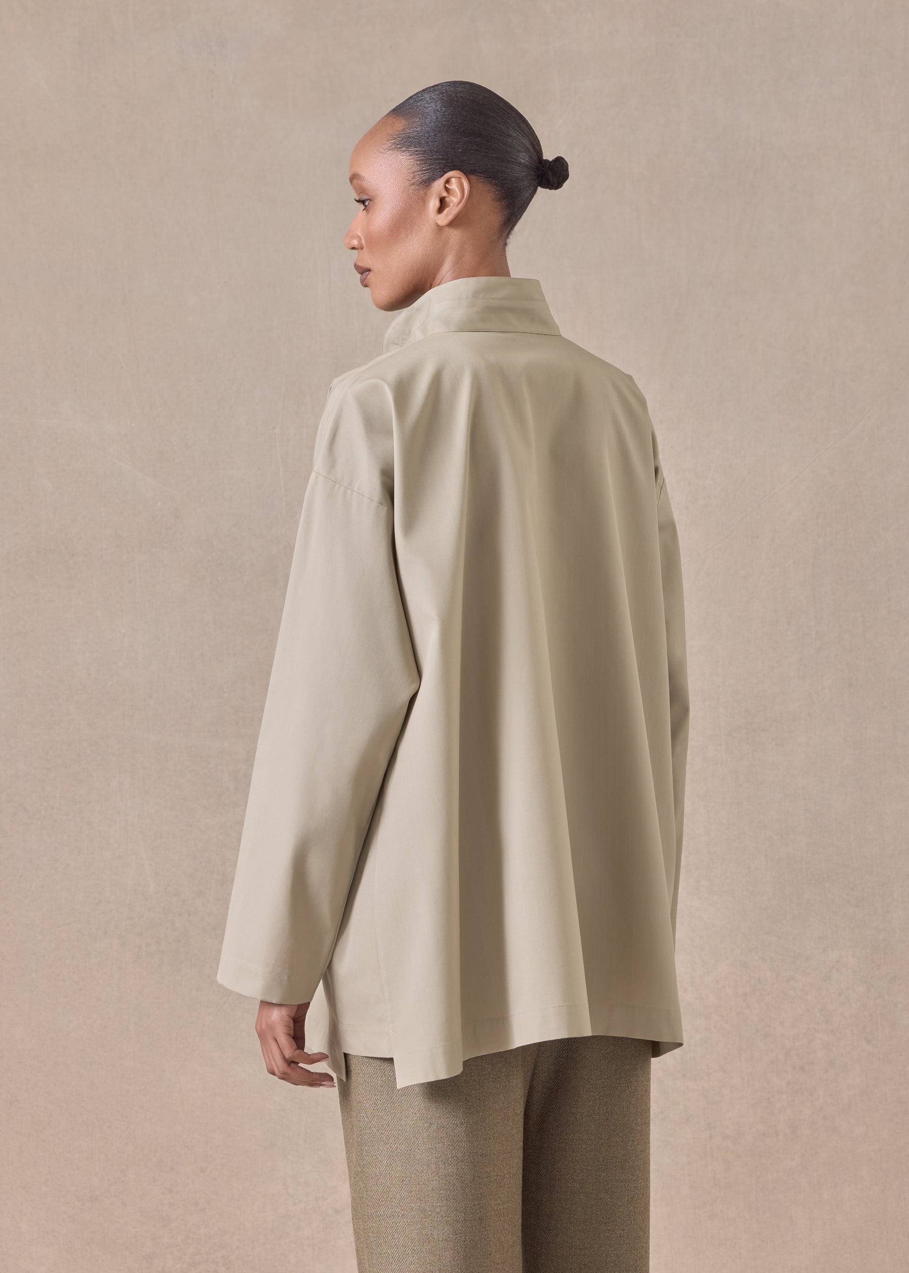 cotton slim a-line double stand collar shirt with stepped insert - long