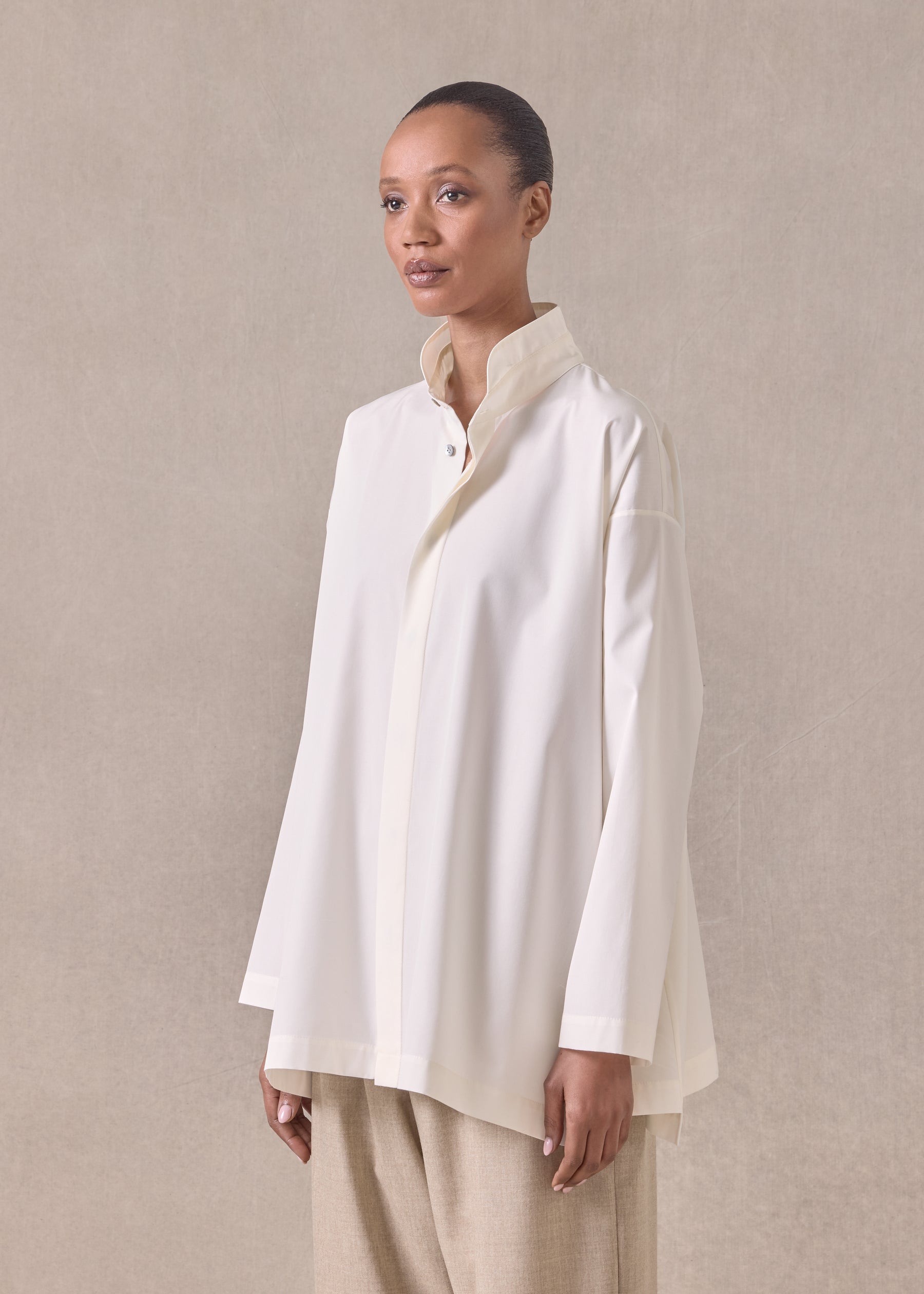 cotton slim a-line double stand collar shirt with stepped insert - long