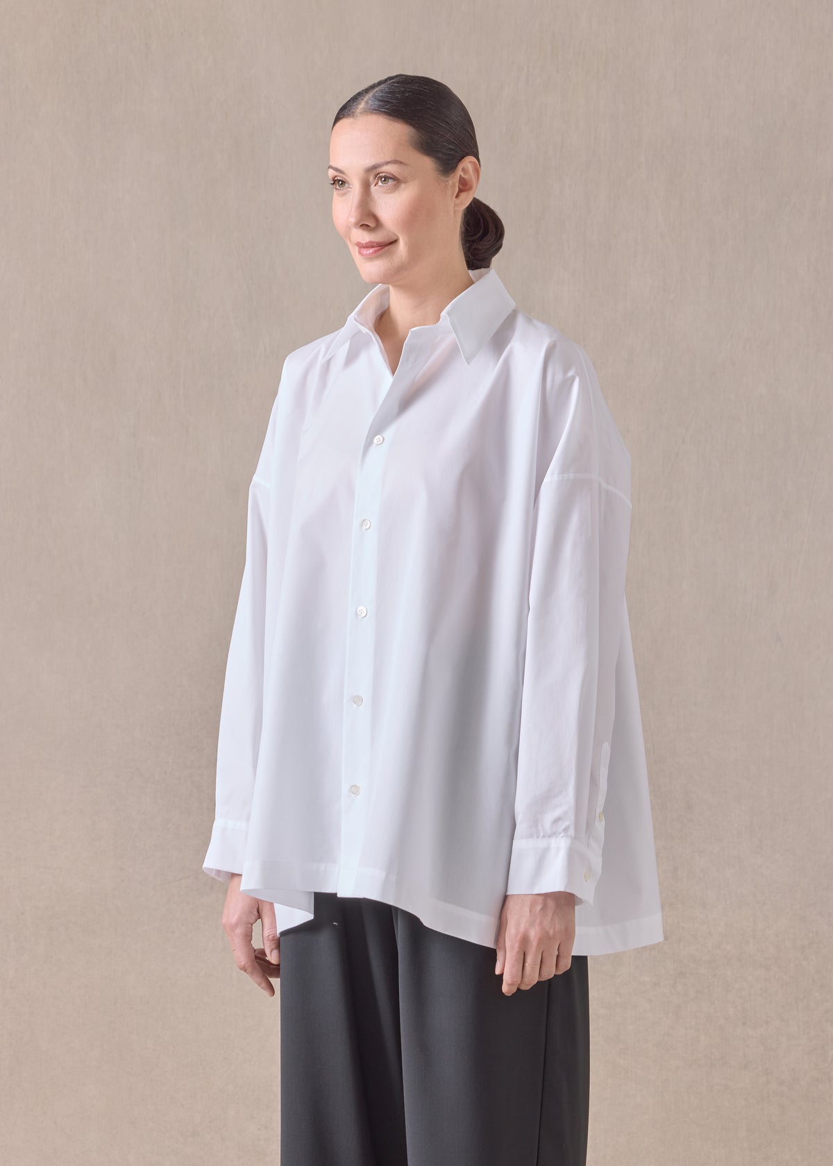 cotton angle to front side seam shirt with collar - long