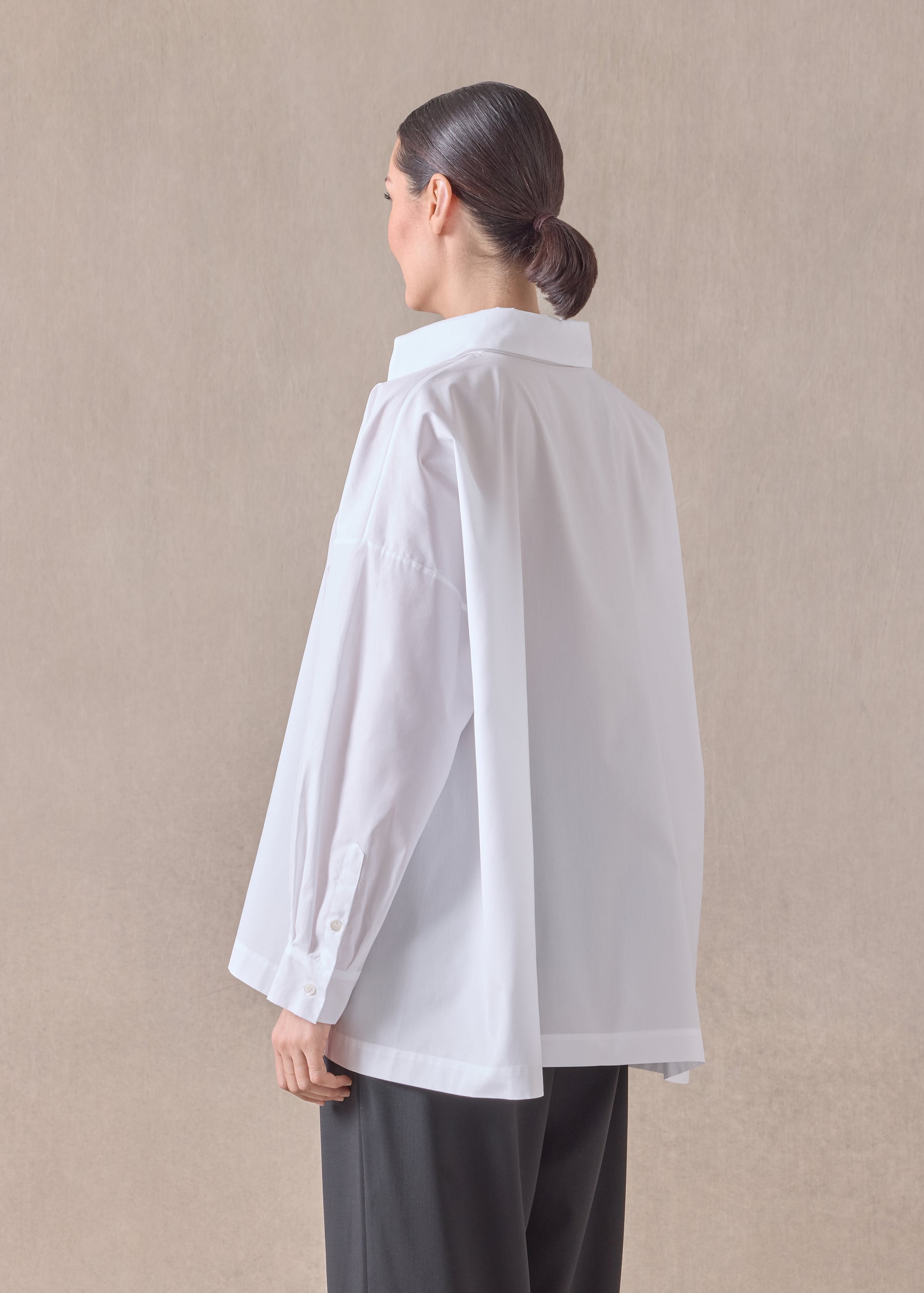 cotton angle to front side seam shirt with collar - long