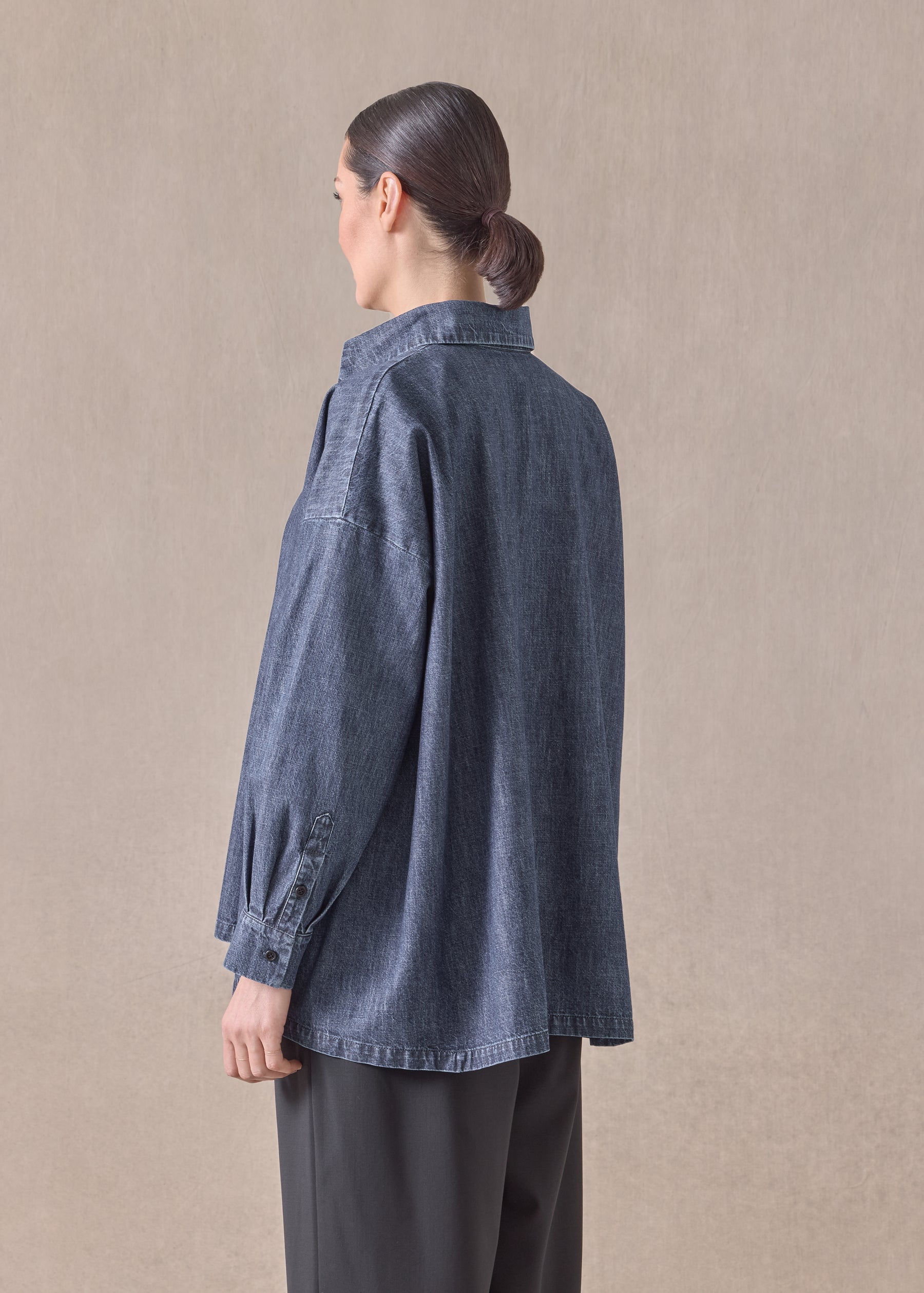 cotton angled-to-front side seam shirt with collar - long