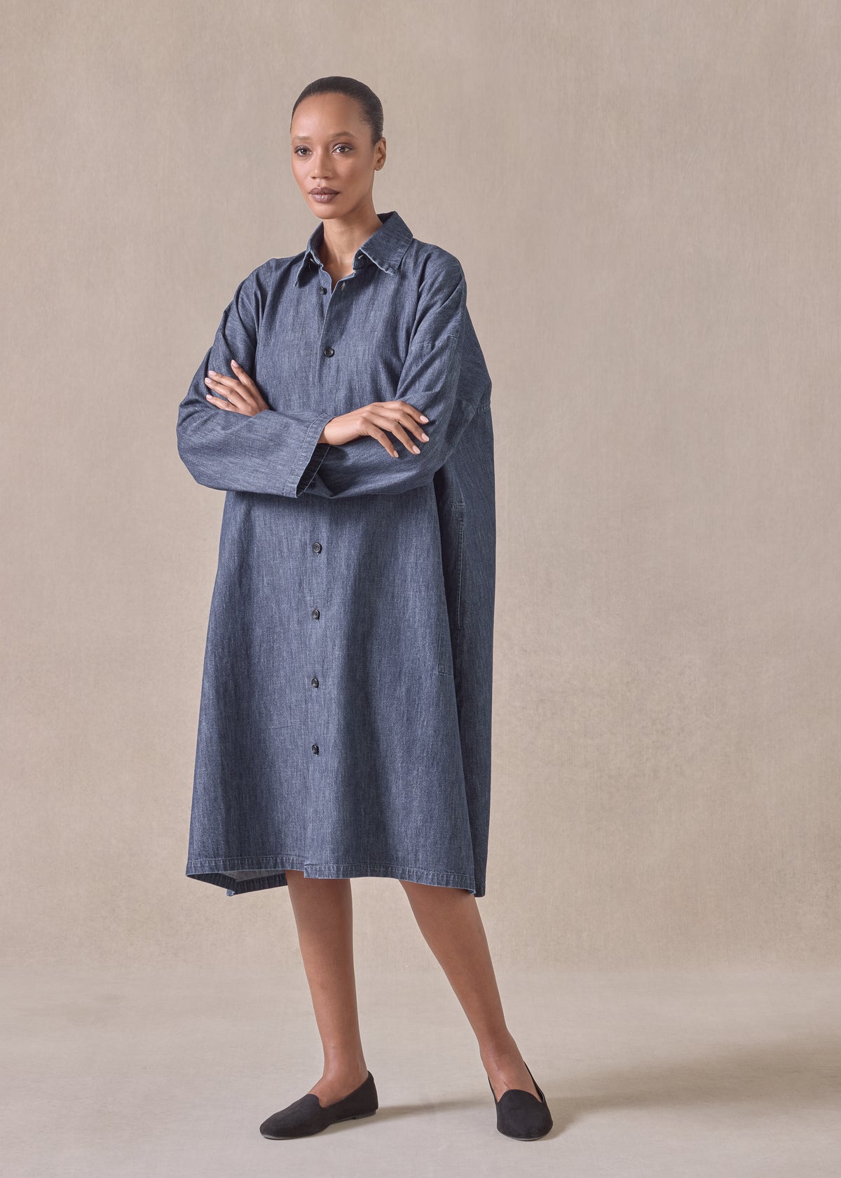 cotton denim wide a-line back pleat shirt dress with collar - 3/4 length