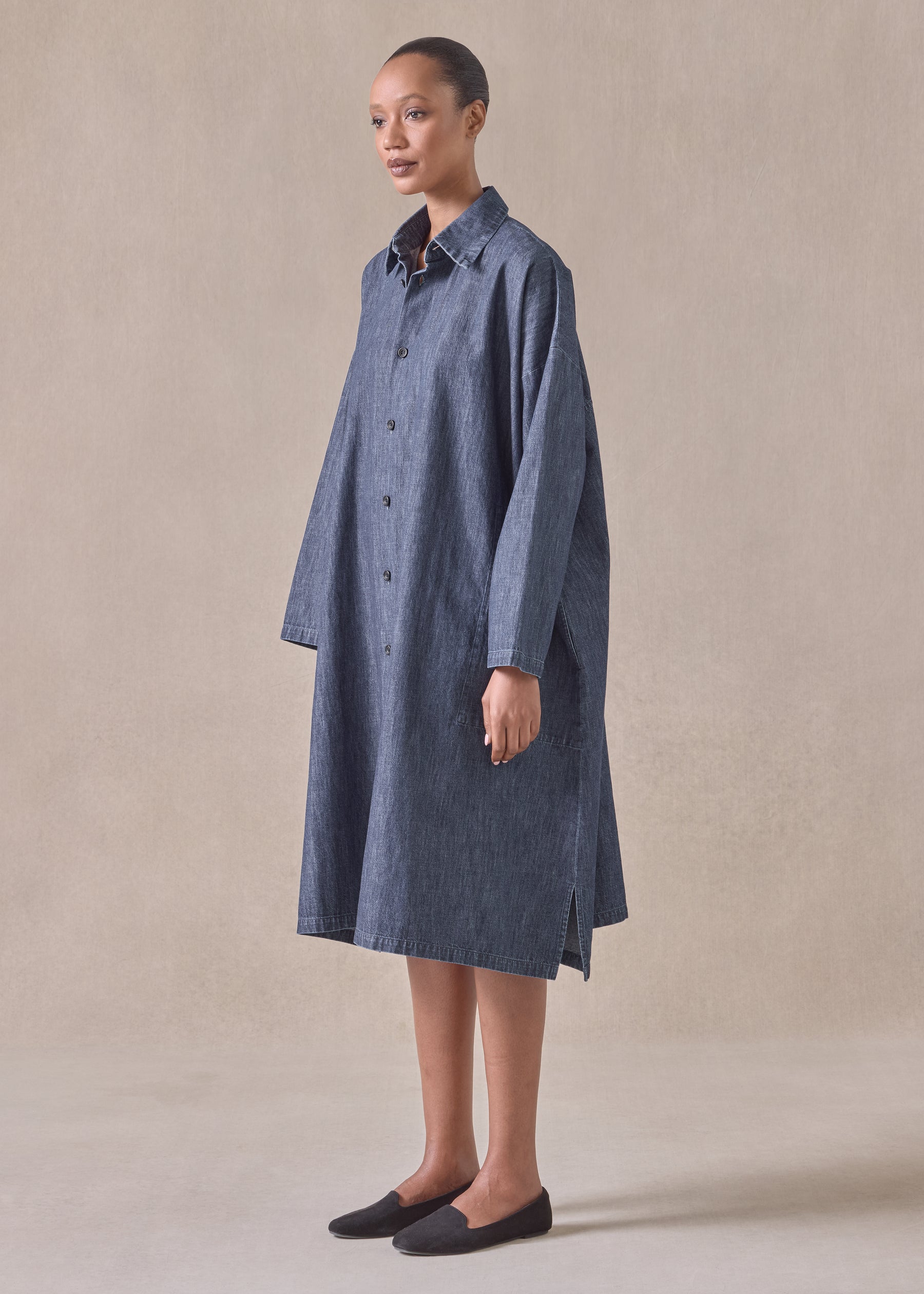 cotton wide a-line back pleat shirt dress with collar - 3/4 length