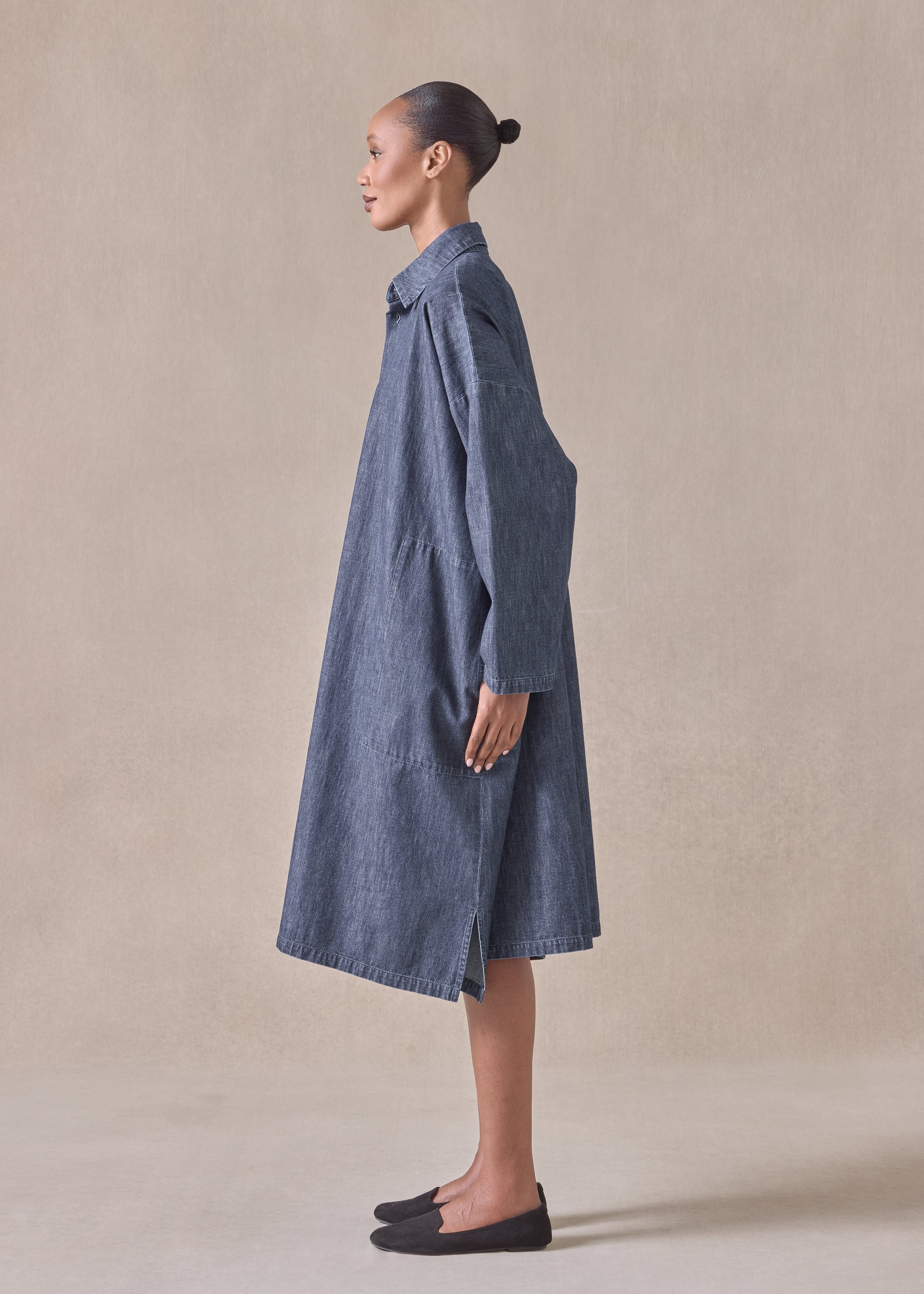 cotton wide a-line back pleat shirt dress with collar - 3/4 length