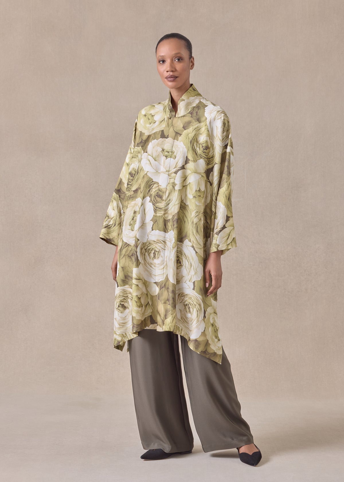silk wide a-line shirt with chinese collar - very long with slits (olive)
