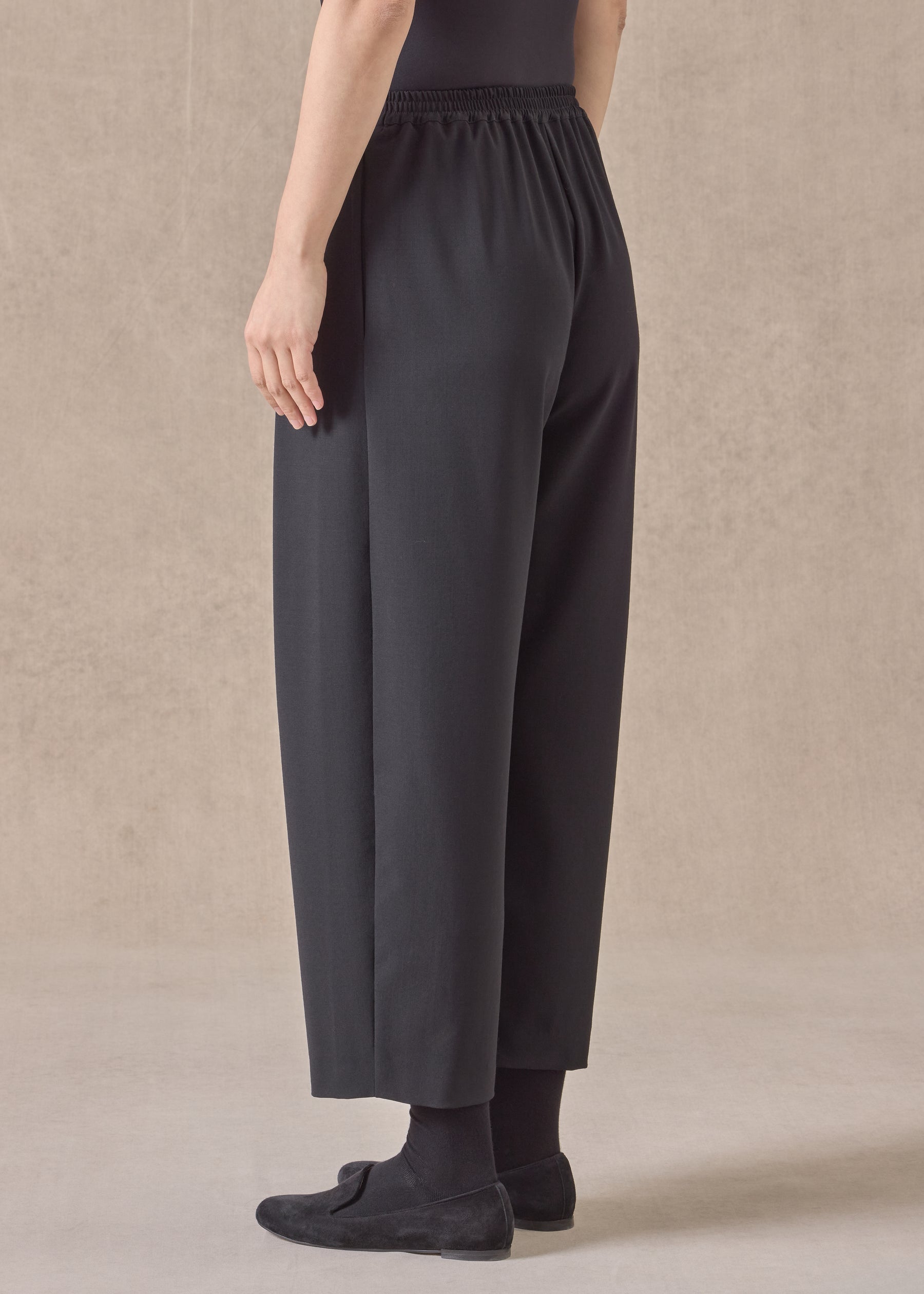 wool cropped flat front pleated trouser