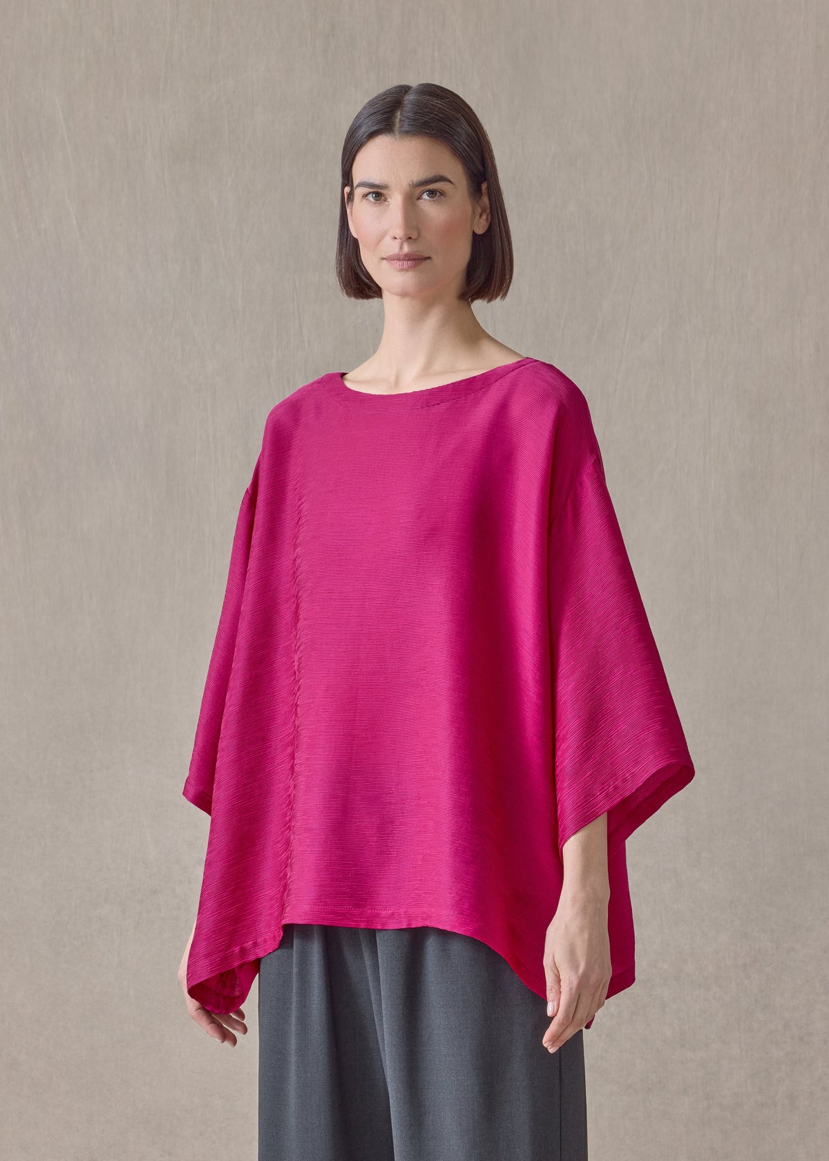 featherlight silk plissé a-line scoop neck top - mid plus (fuchsia)