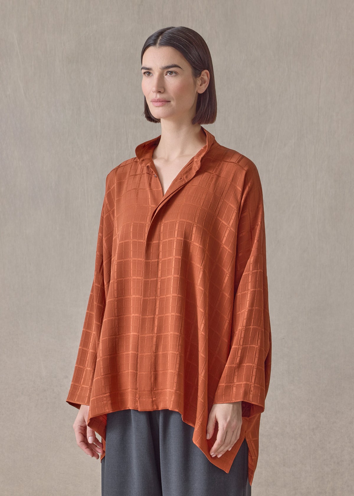 silk wide longer back double stand collar shirt-mid plus (rust)