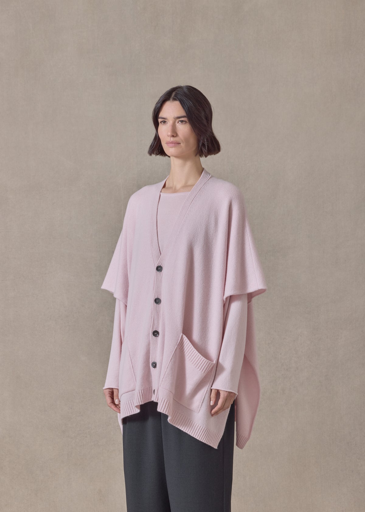 cashmere extra wide longer back slvless cardi tabard - long (cherryblossom)
