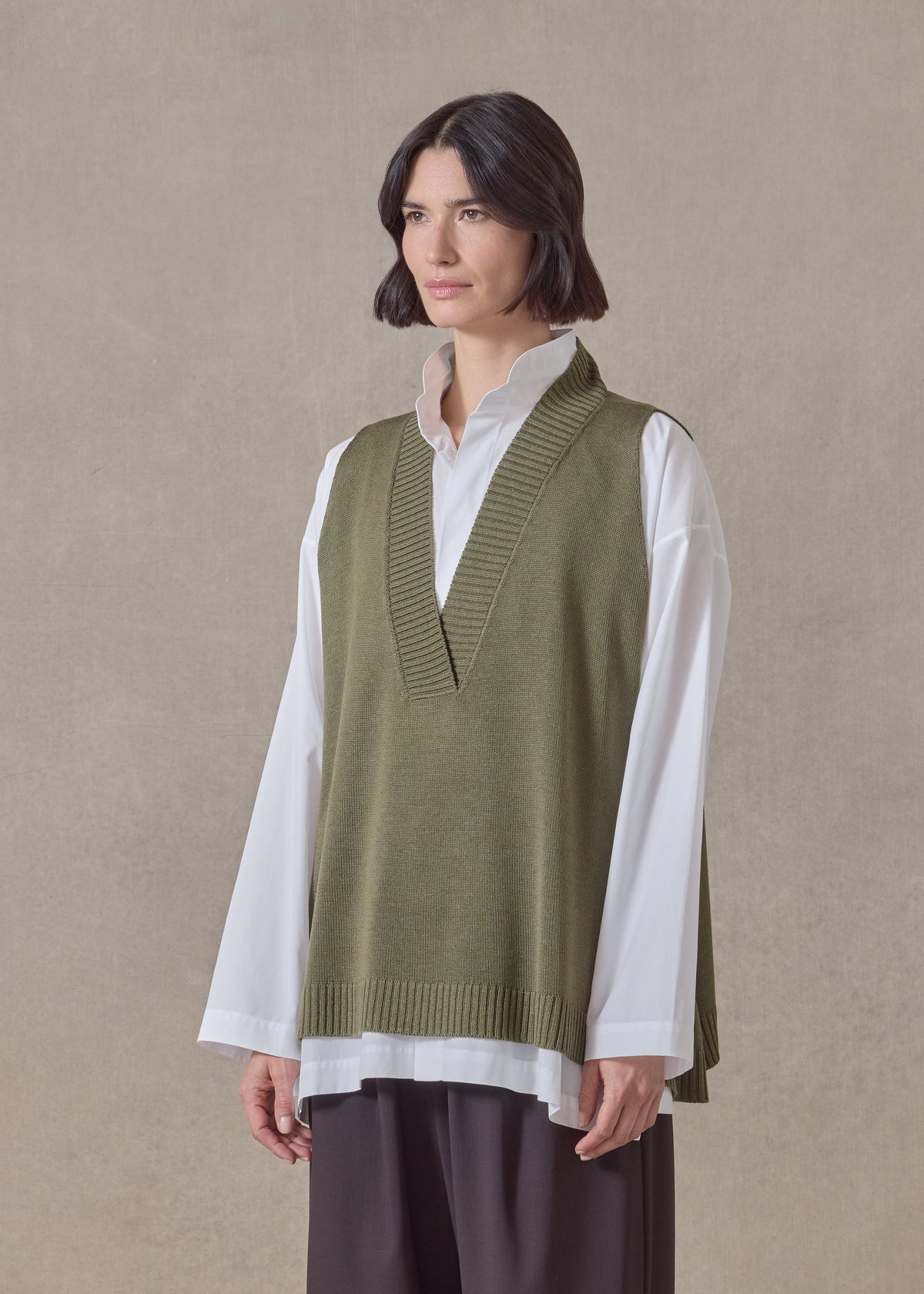 silk a-line sleeveless v neck - mid plus (olive)
