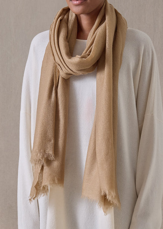 handwoven cashmere large scarf (127cm x 220cm) (camelpale)