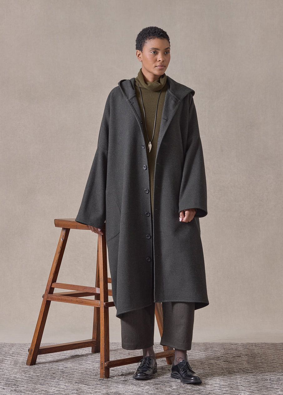 wool cashmere wide hooded buttoned coat - 3/4 length (blackloden)
