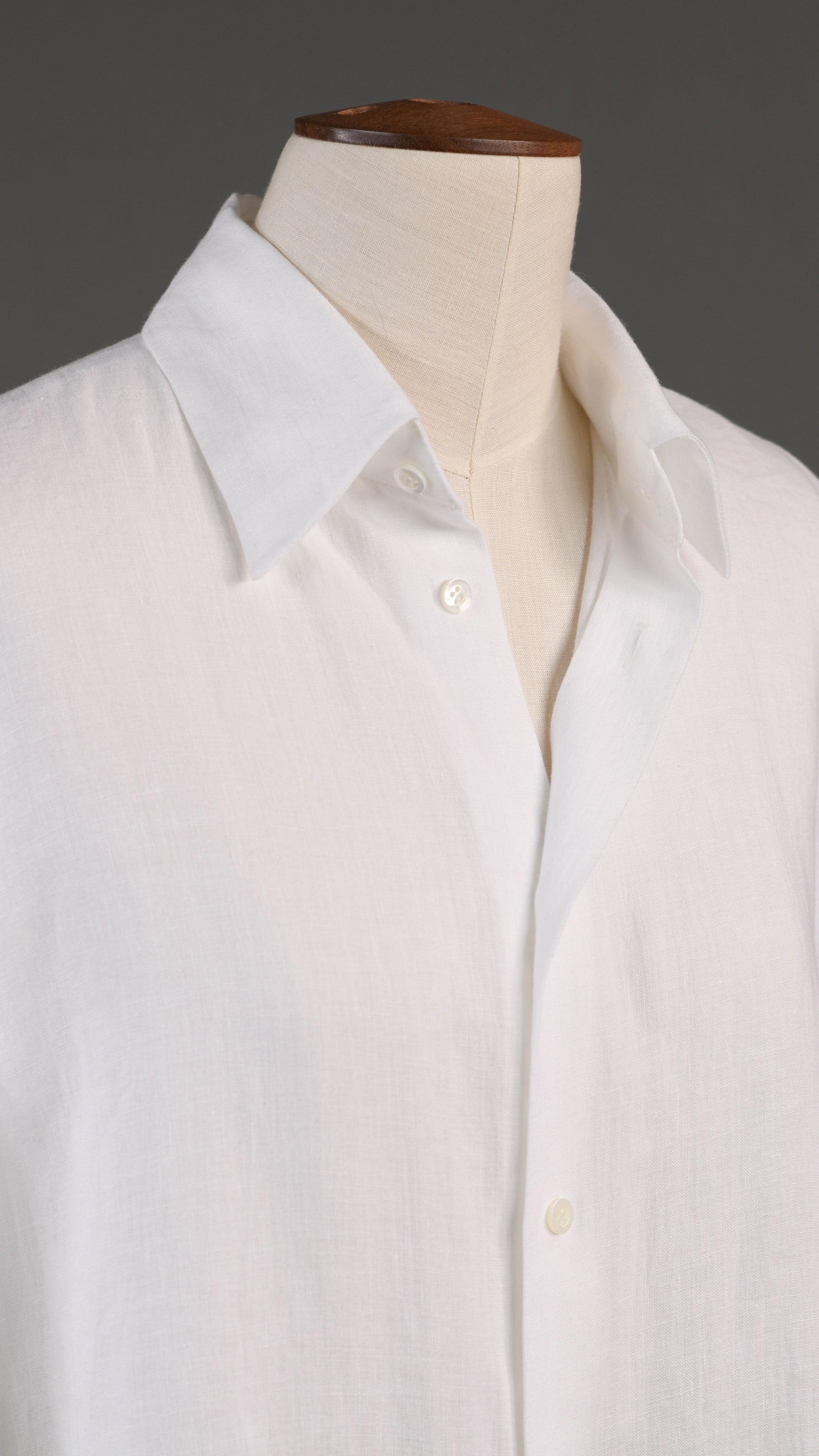 slim a-line sleeveless shirt with collar and side slit detail - long in white