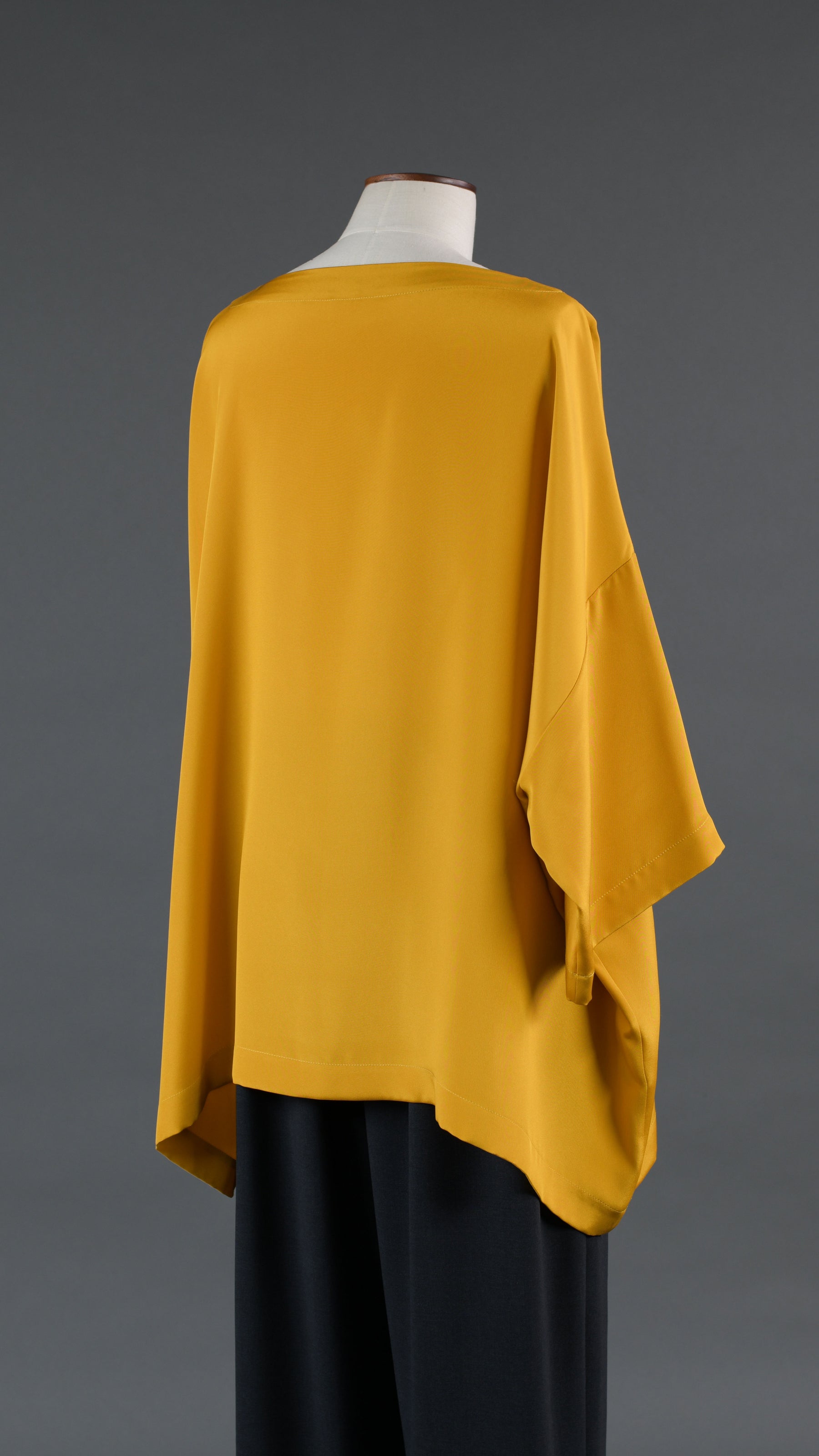 silk 3/4 sleeve bateau neck tunic - long