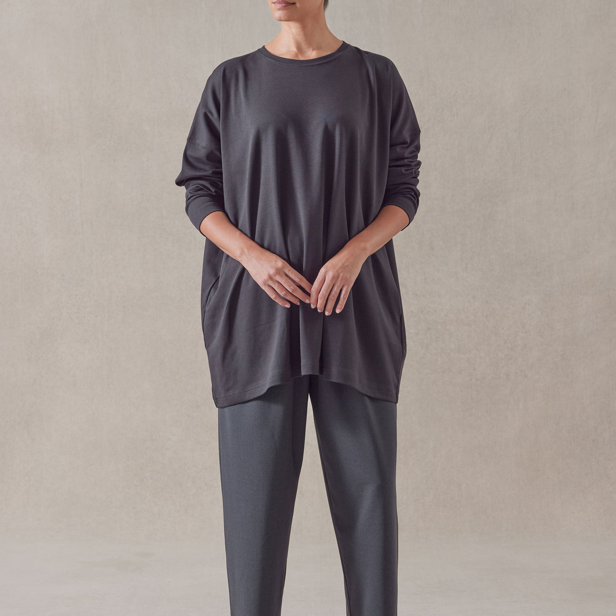 cotton jersey long sleeve boat neck t-shirt - long (black)