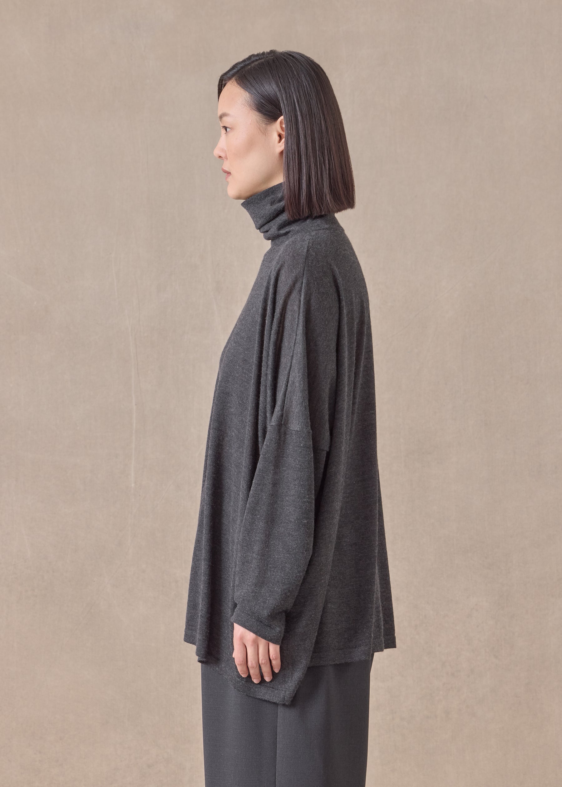 cashmere wide scrunch neck - mid plus