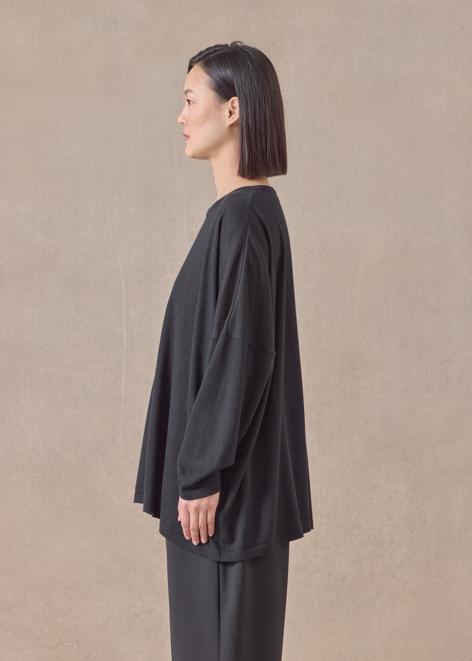 cashmere wide round neck - mid plus