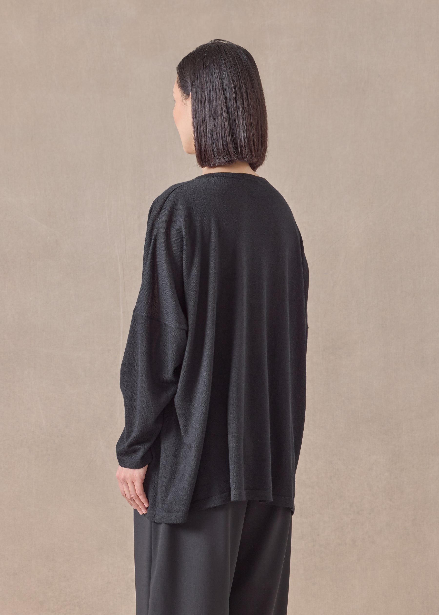 cashmere wide round neck - mid plus