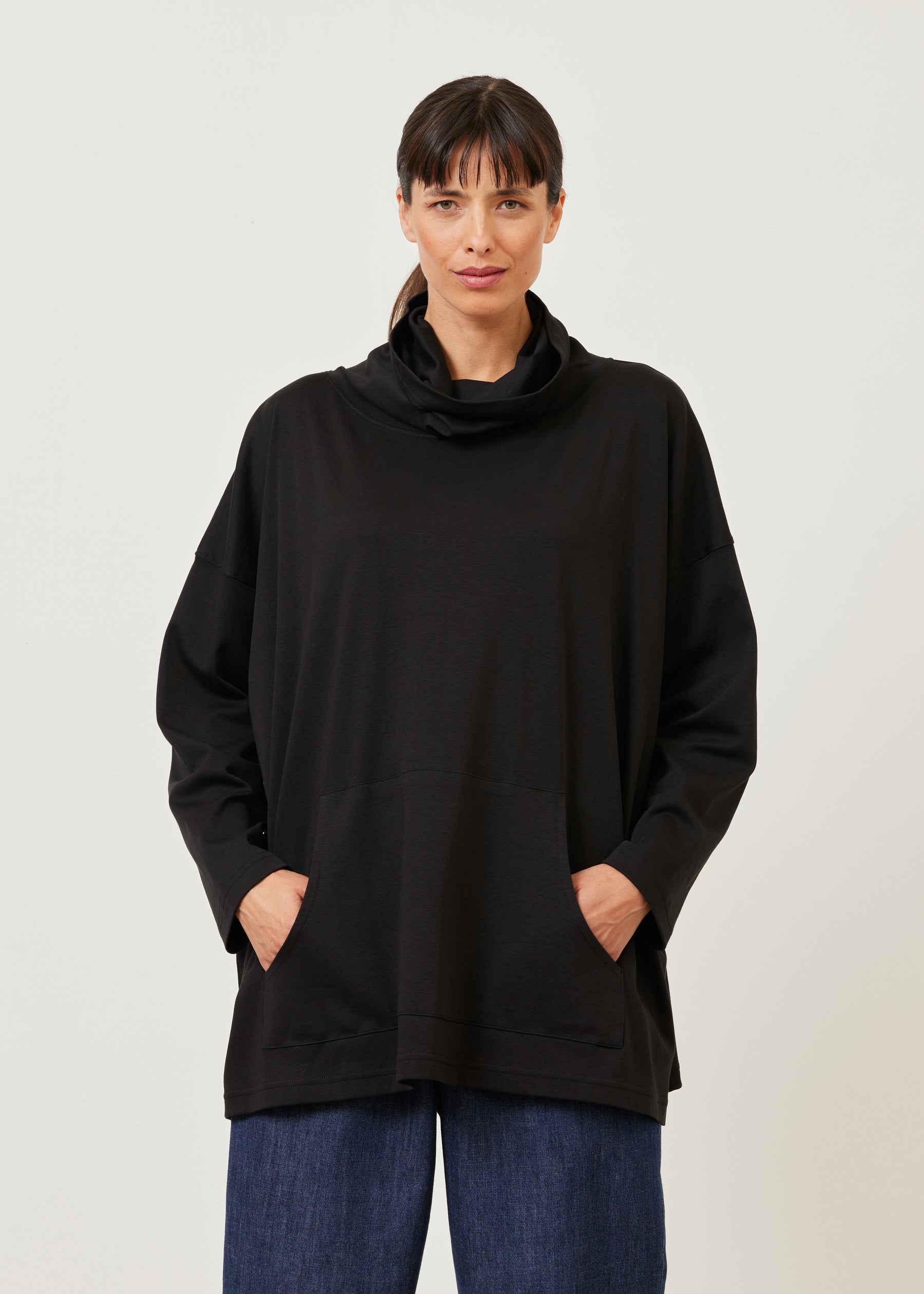 monks top with pouch pocket
