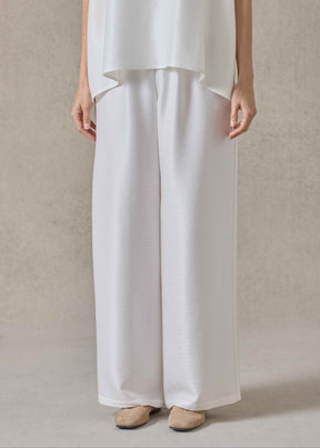midweight silk plissé flared trouser (white)