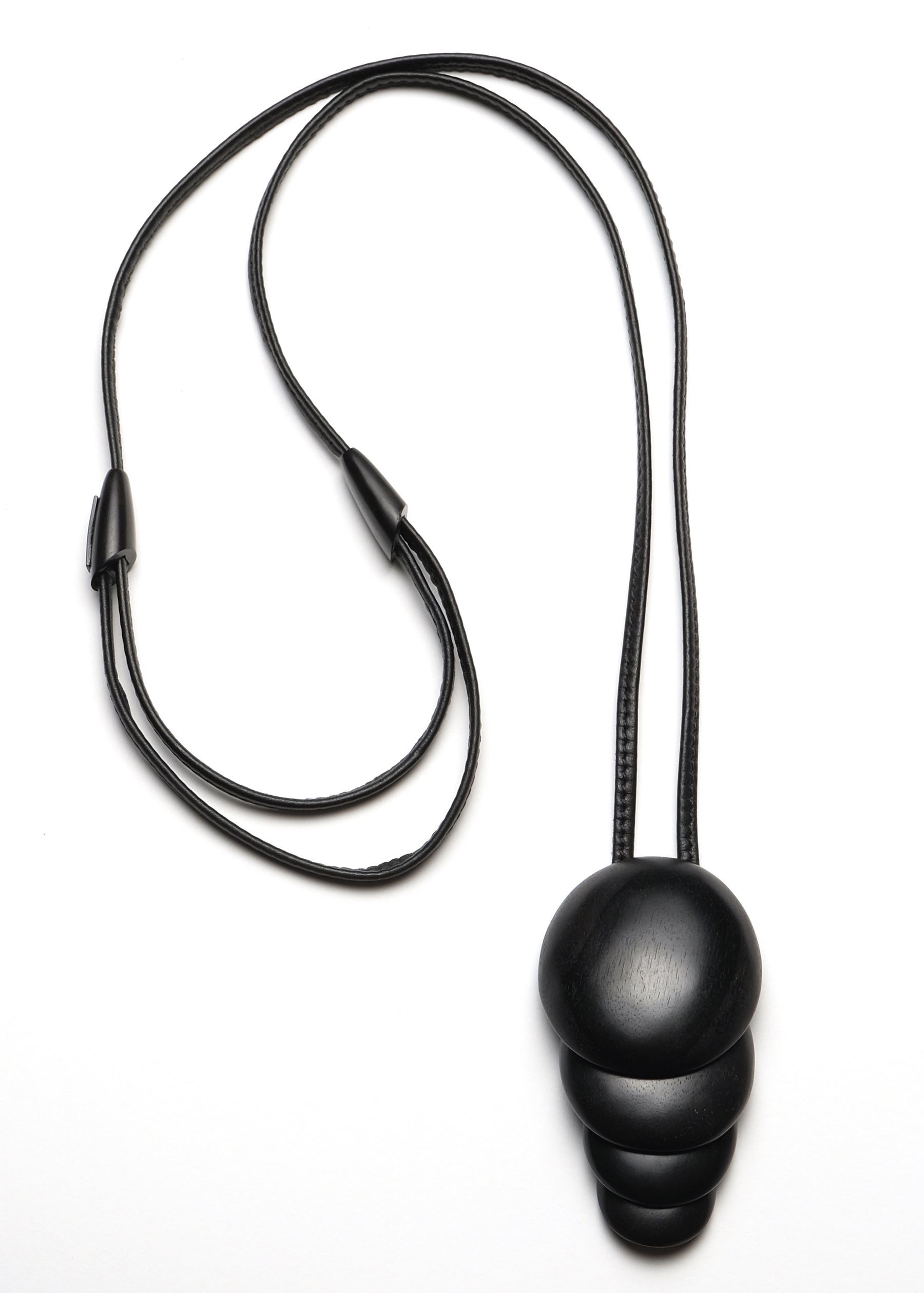 staggered four disc pendant