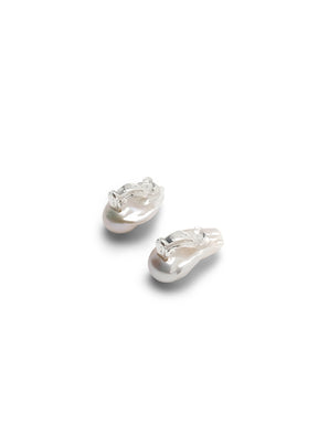 baroque freshwater farmed pearl earclips