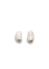 baroque freshwater farmed pearl earclips