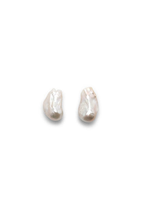 baroque freshwater farmed pearl earclips