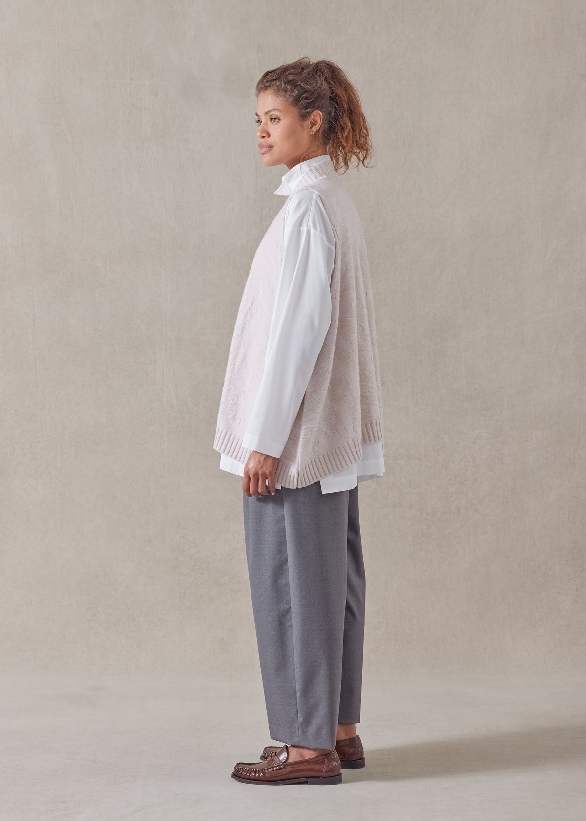 a-line sleeveless V-neck - mid plus