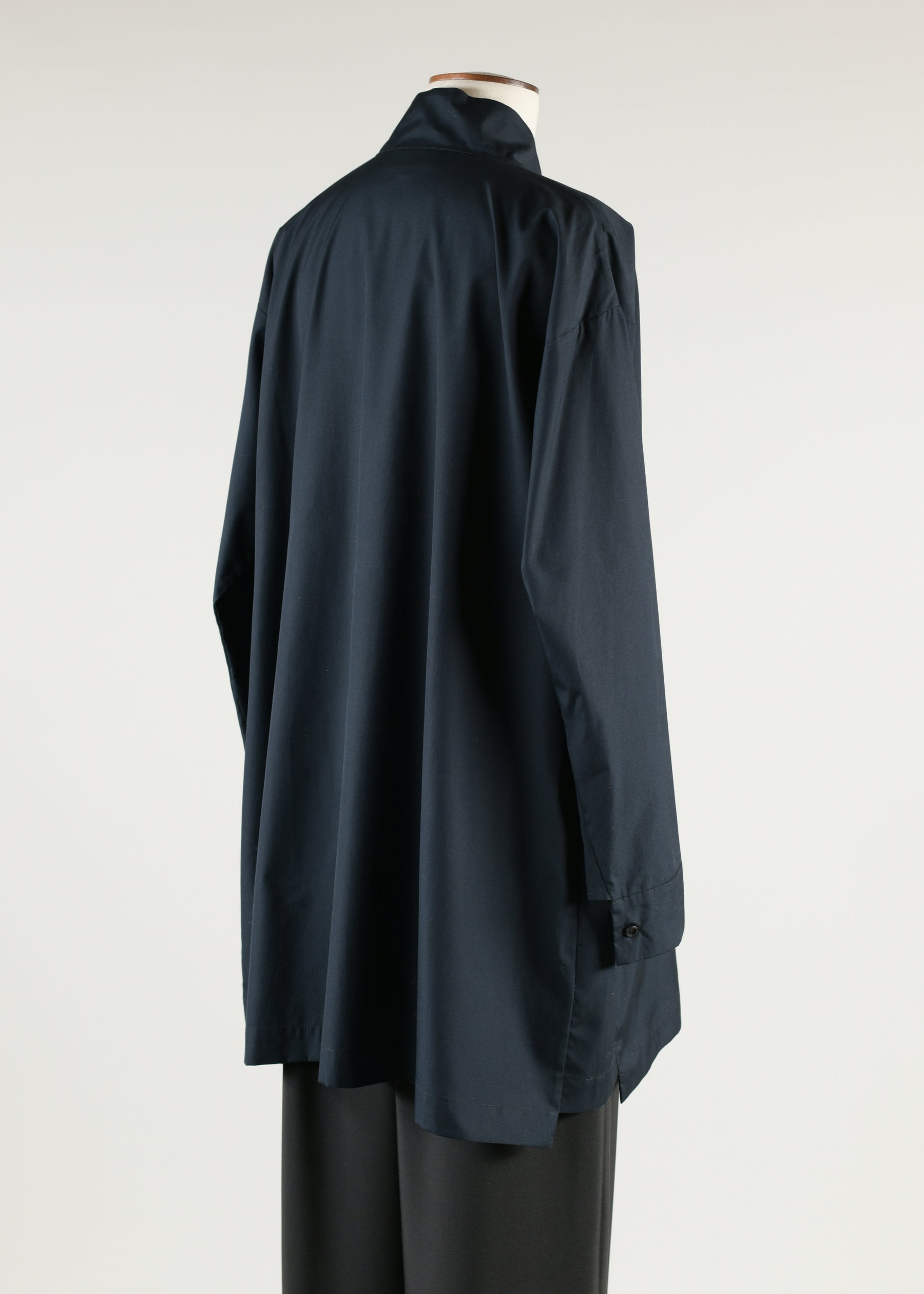 slim a-line chinese collar shirt with step insert long plus