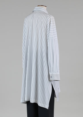 cotton wide longer back shirt with collar and fold cuff - very long with slit