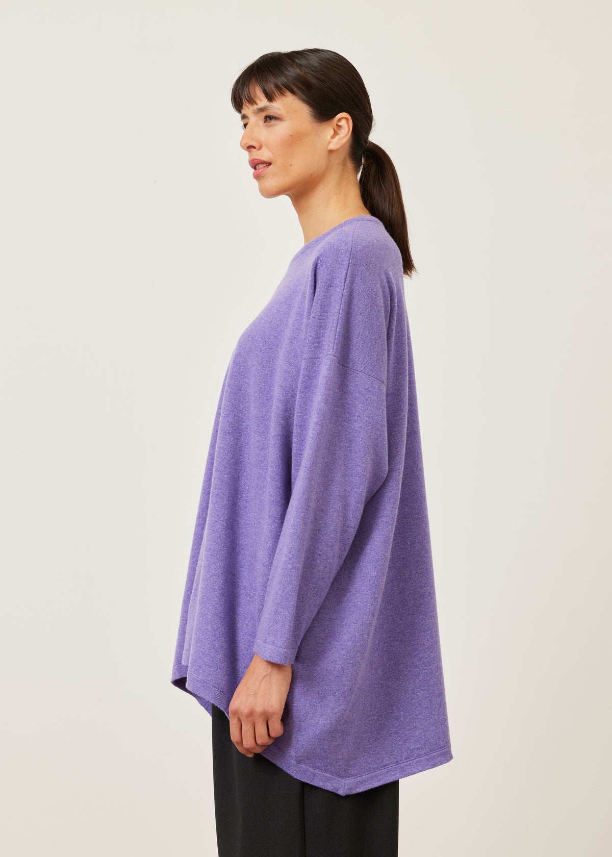 smaller front larger back round neck sweater - long