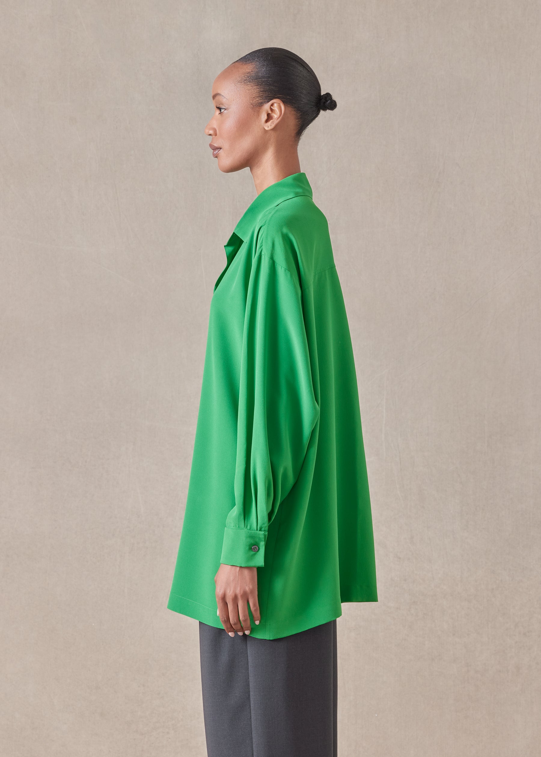 slim a-line back pleat shirt with collar-long plus