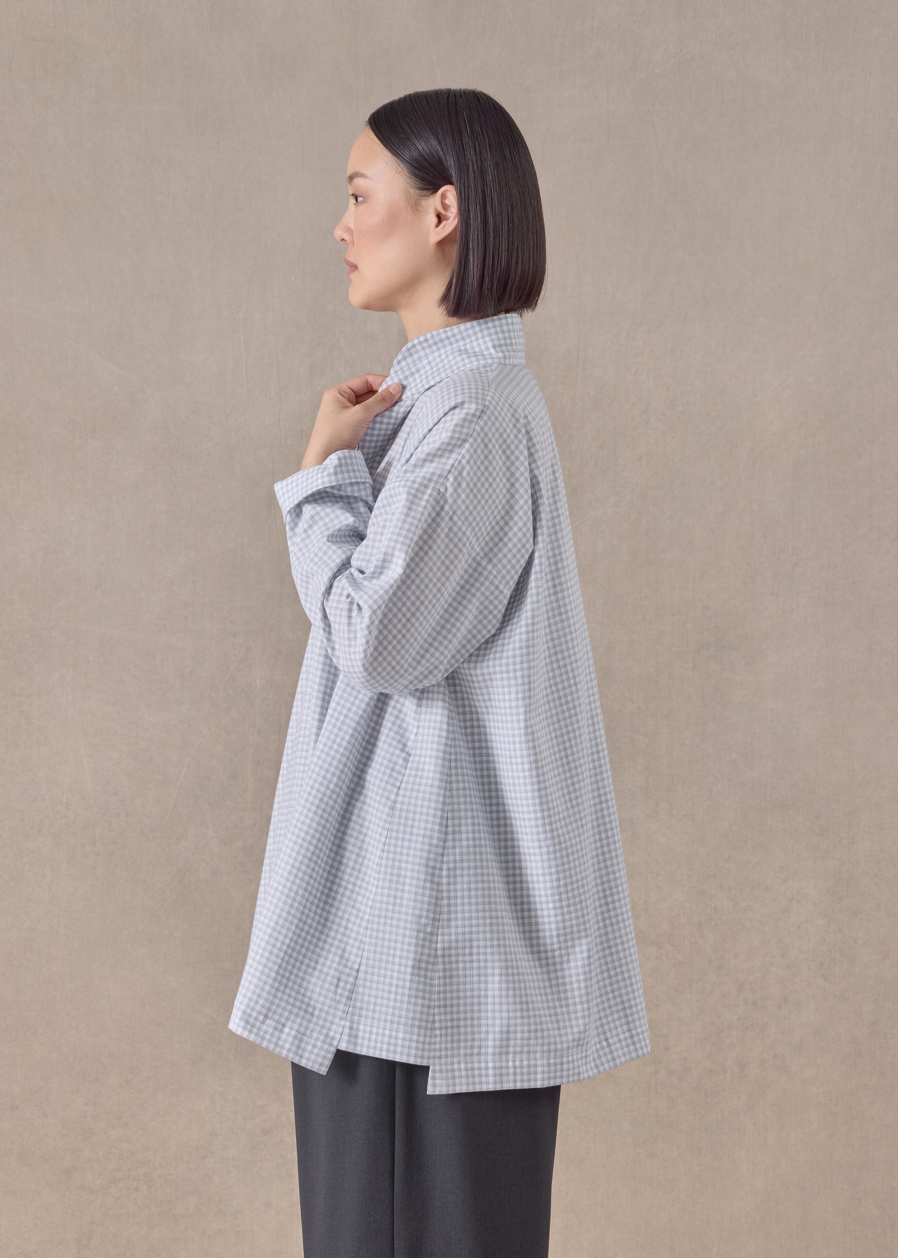 cotton slim a-line shirt with double stand collar and stepped insert - long