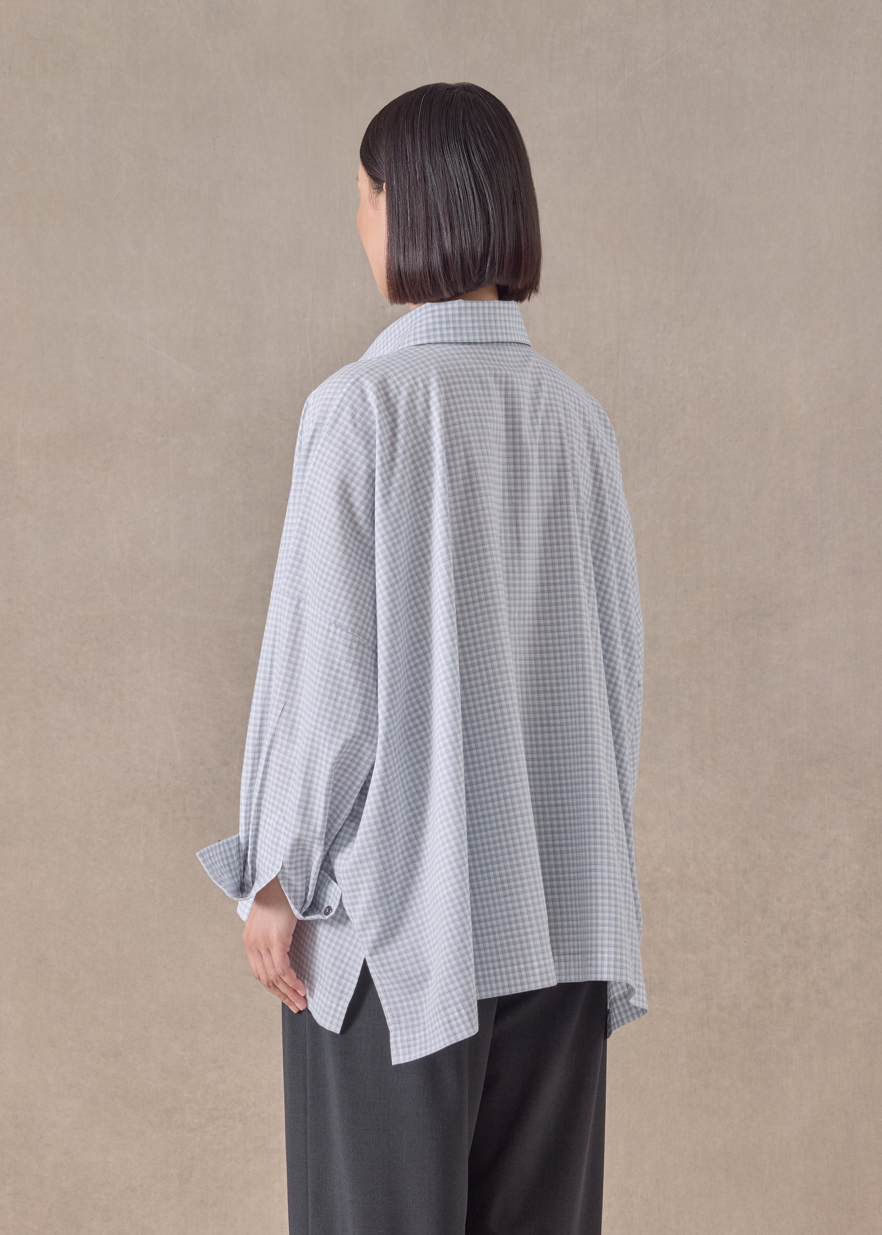 cotton wide longer back shirt with collar - mid plus