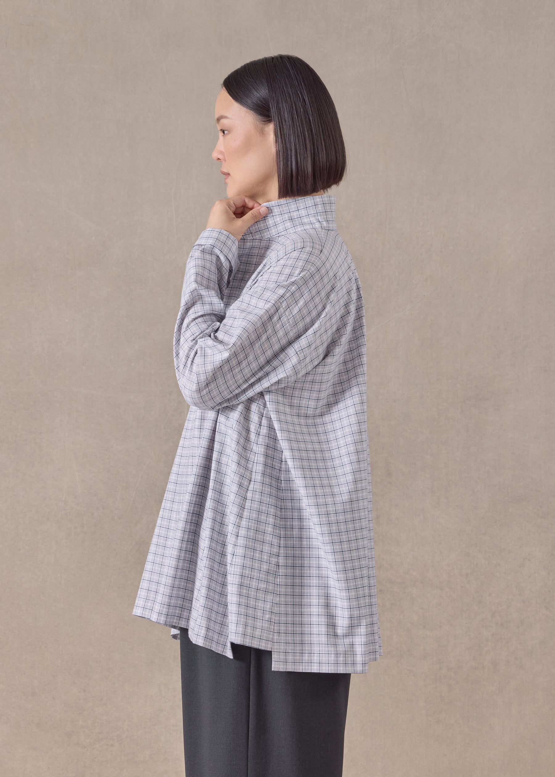 cotton slim a-line shirt with double stand collar and stepped insert - long
