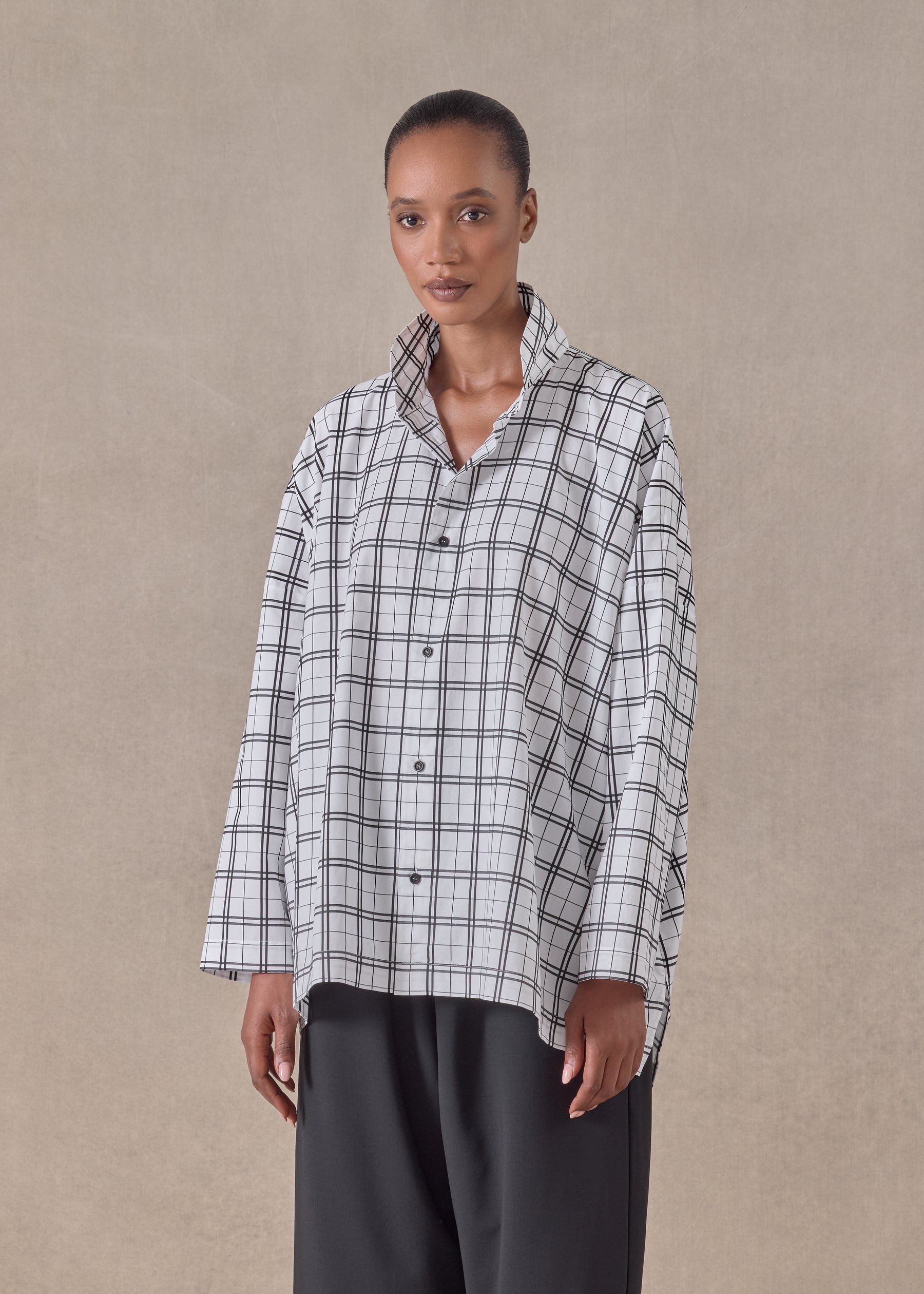 cotton wide longer back shirt with double stand collar - mid plus