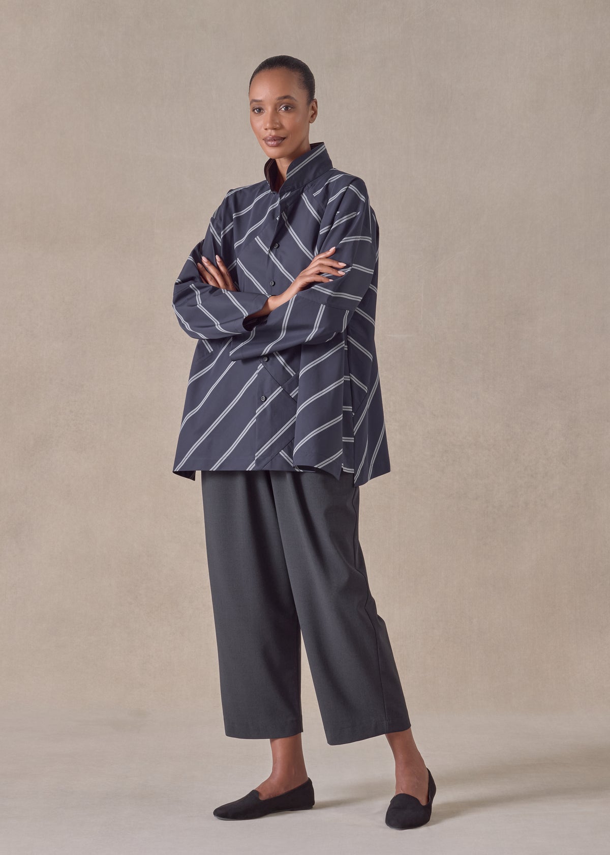 cotton slim a-line double stand collar shirt with stepped insert (patchwork)
