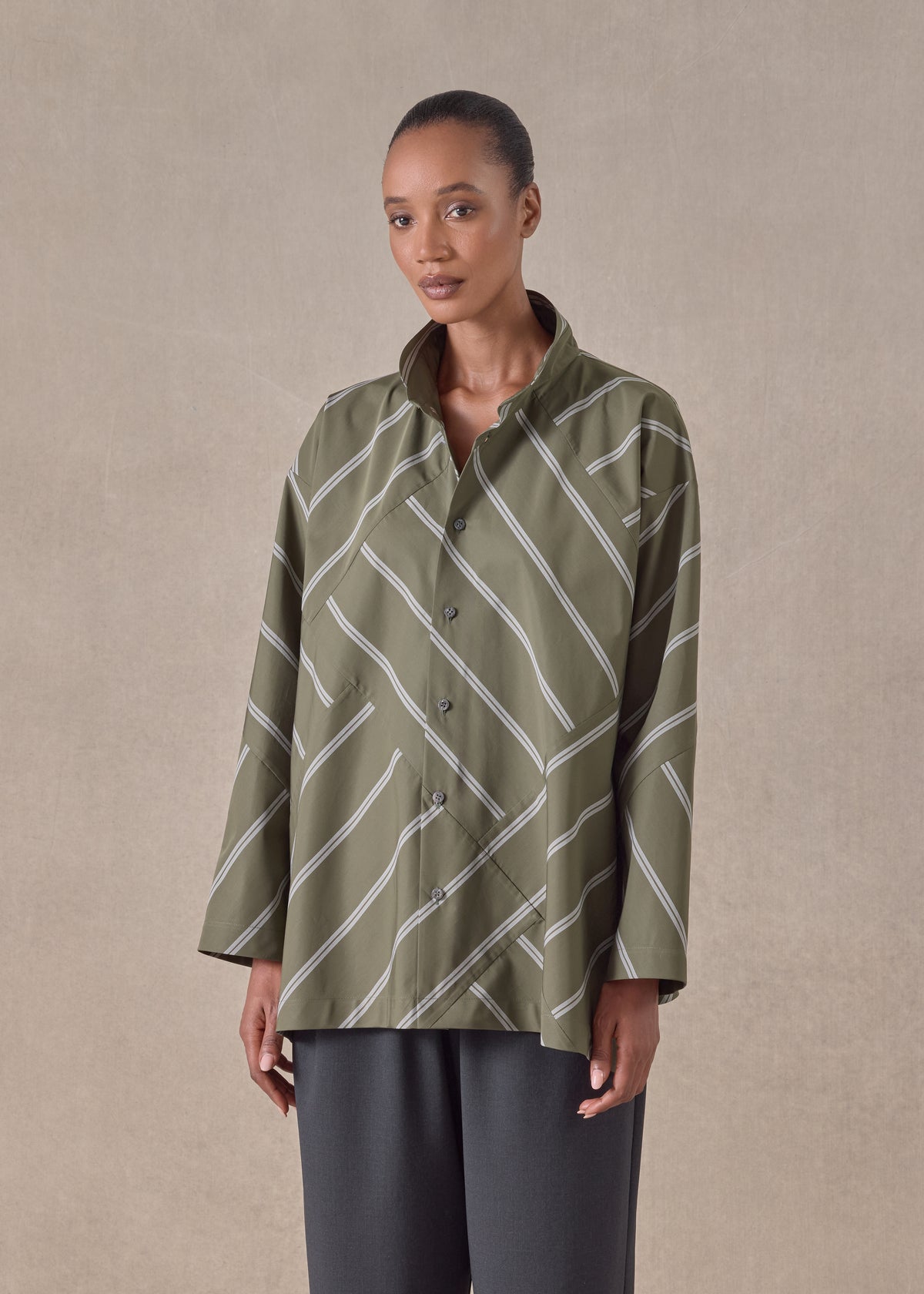 cotton slim a-line double stand collar shirt with stepped insert (patchwork)