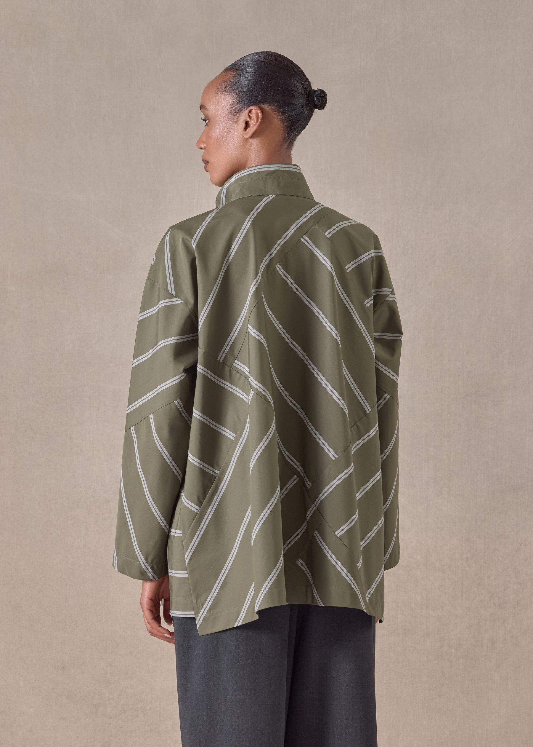 cotton slim a-line double stand collar shirt with stepped insert (patchwork)