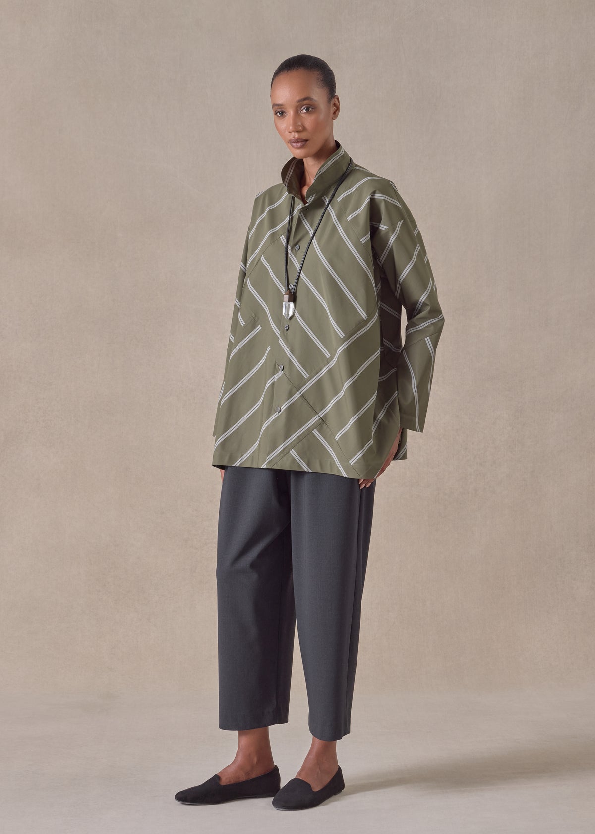 cotton slim a-line double stand collar shirt with stepped insert (patchwork)