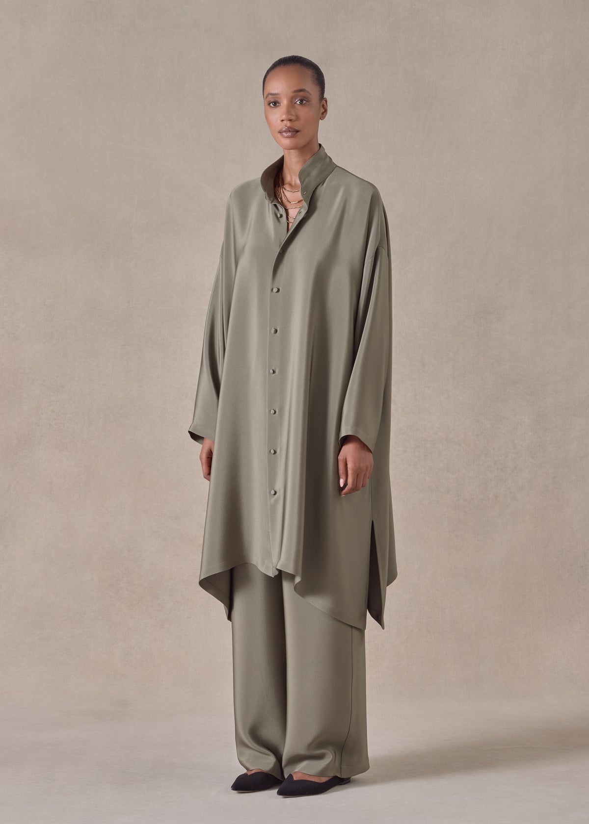 silk wide a-line double stand collar shirt - very long with slits (olivedark)