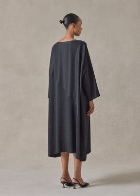 midweight silk plisse wide a-line scoop neck dress (black)