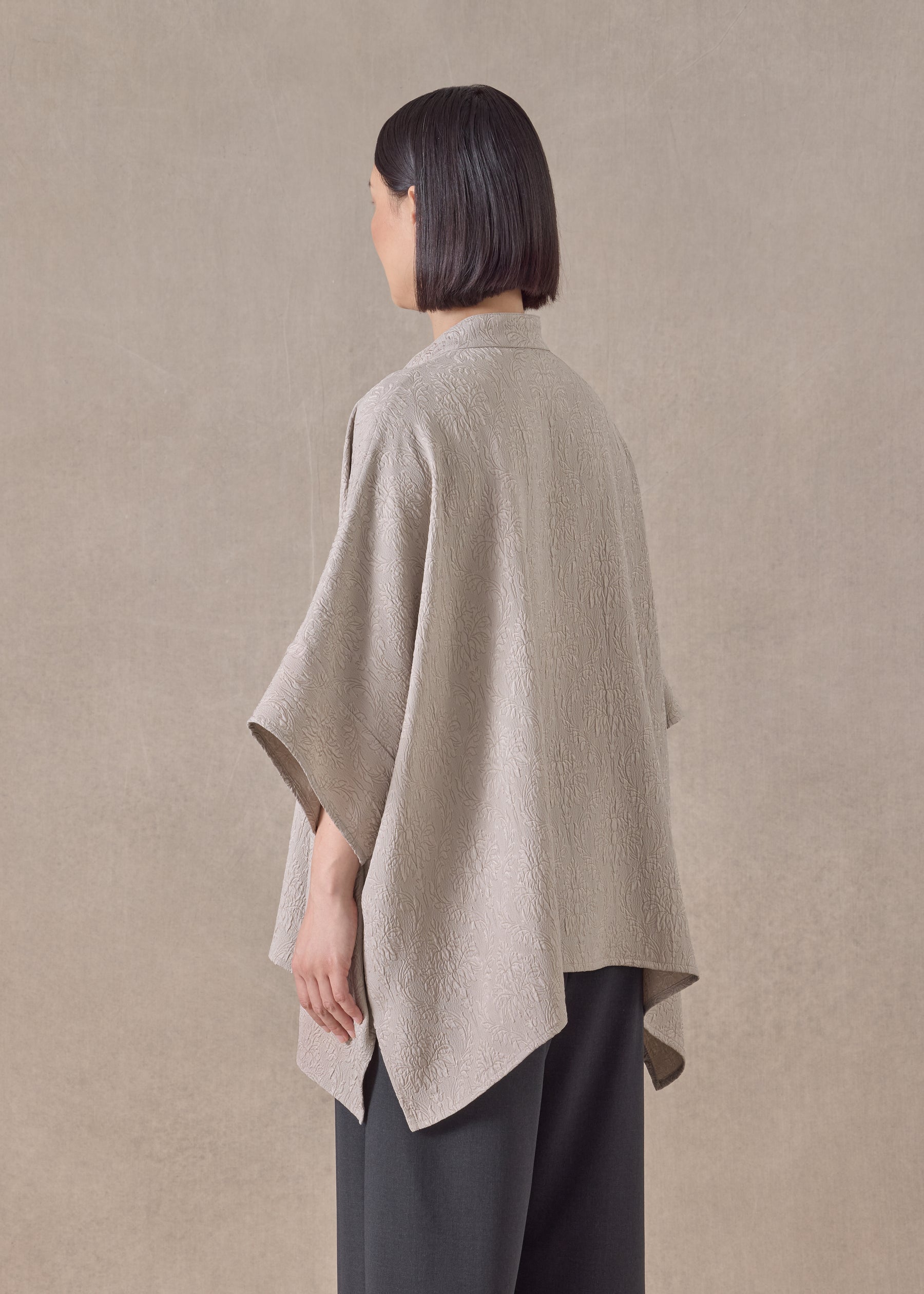 silk collarless short sleeve kaftan shirt - mid plus