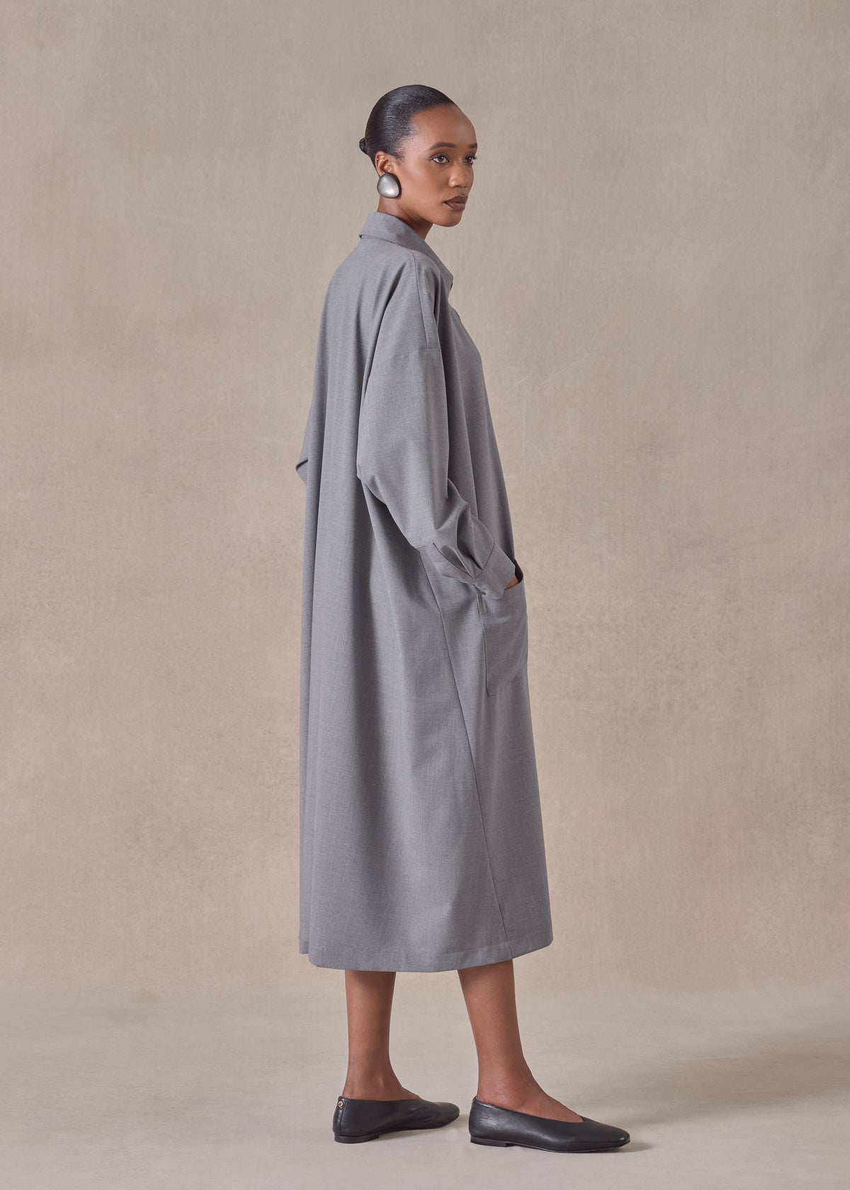 wool stretch angle to front side seam shirt dress with collar (flannelgrey)