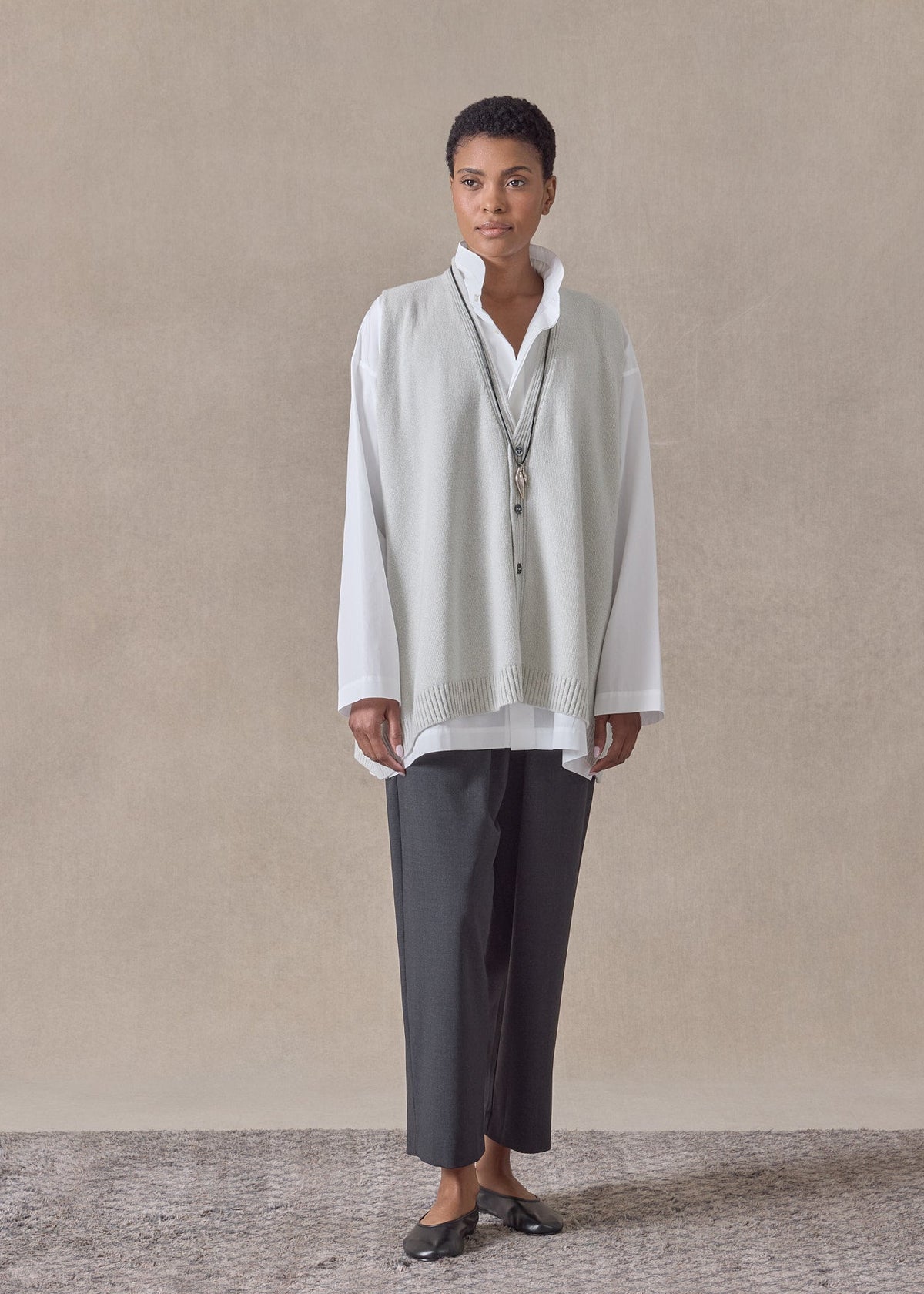 cashmere a-line sleeveless v neck cardigan - mid plus  (ashgrey)