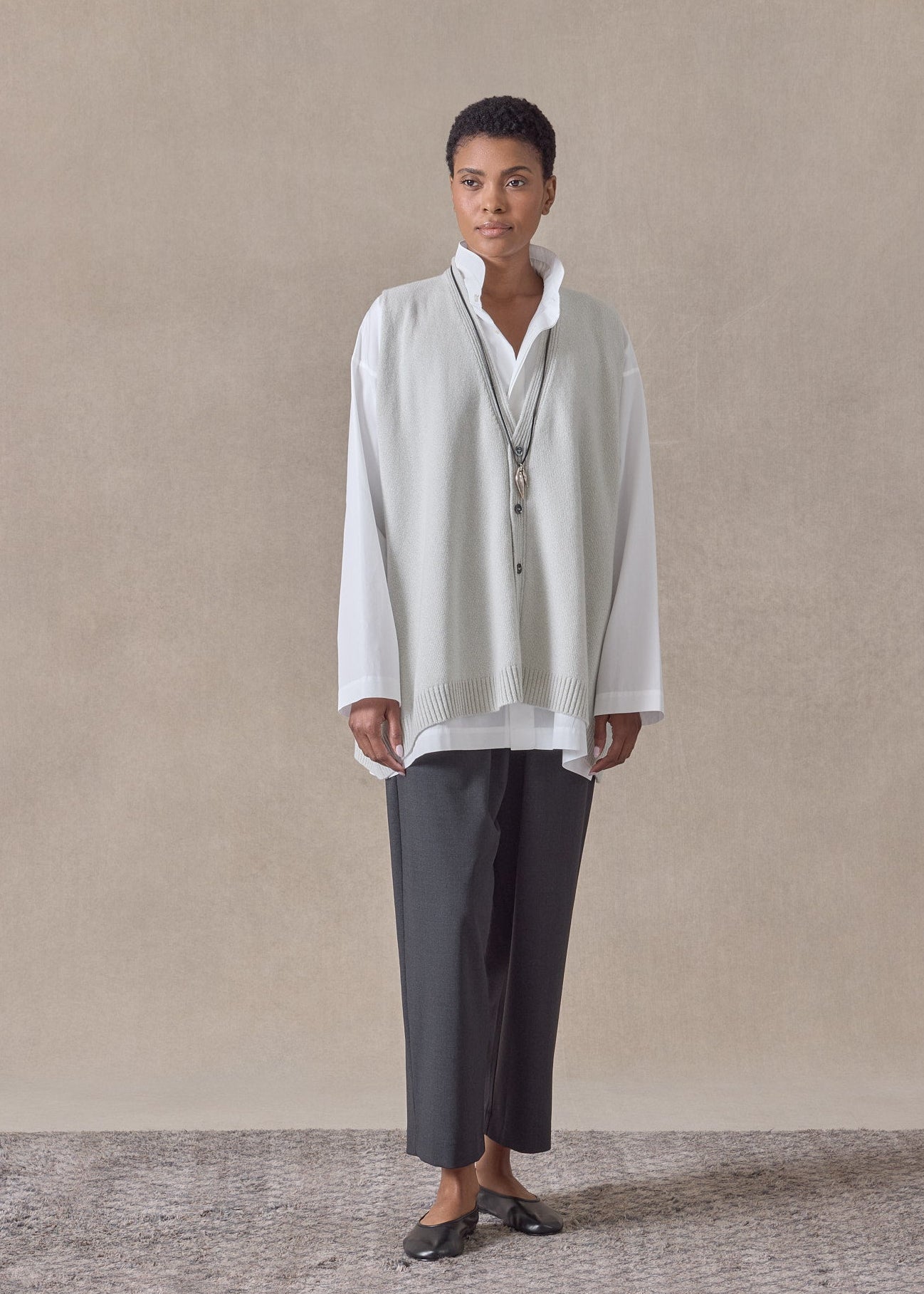 cashmere a-line sleeveless v neck cardigan - mid plus  (ashgrey)