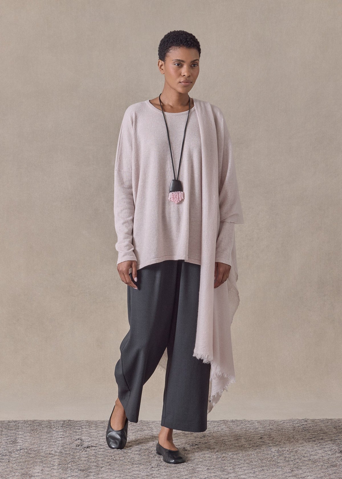 cashmere slim sleeve round neck - mid (pinkdust)