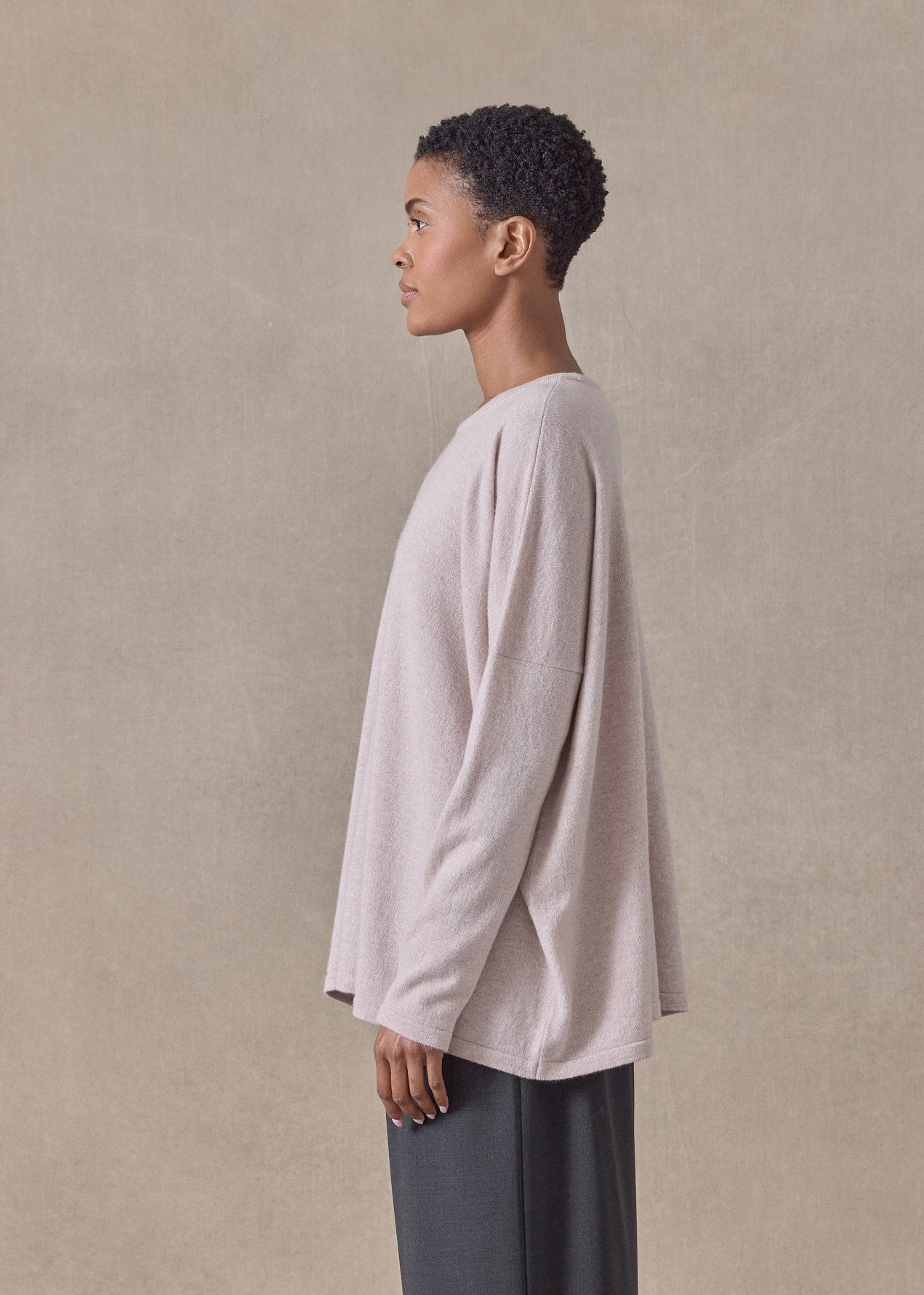 cashmere slim sleeve round neck - mid (pinkdust)