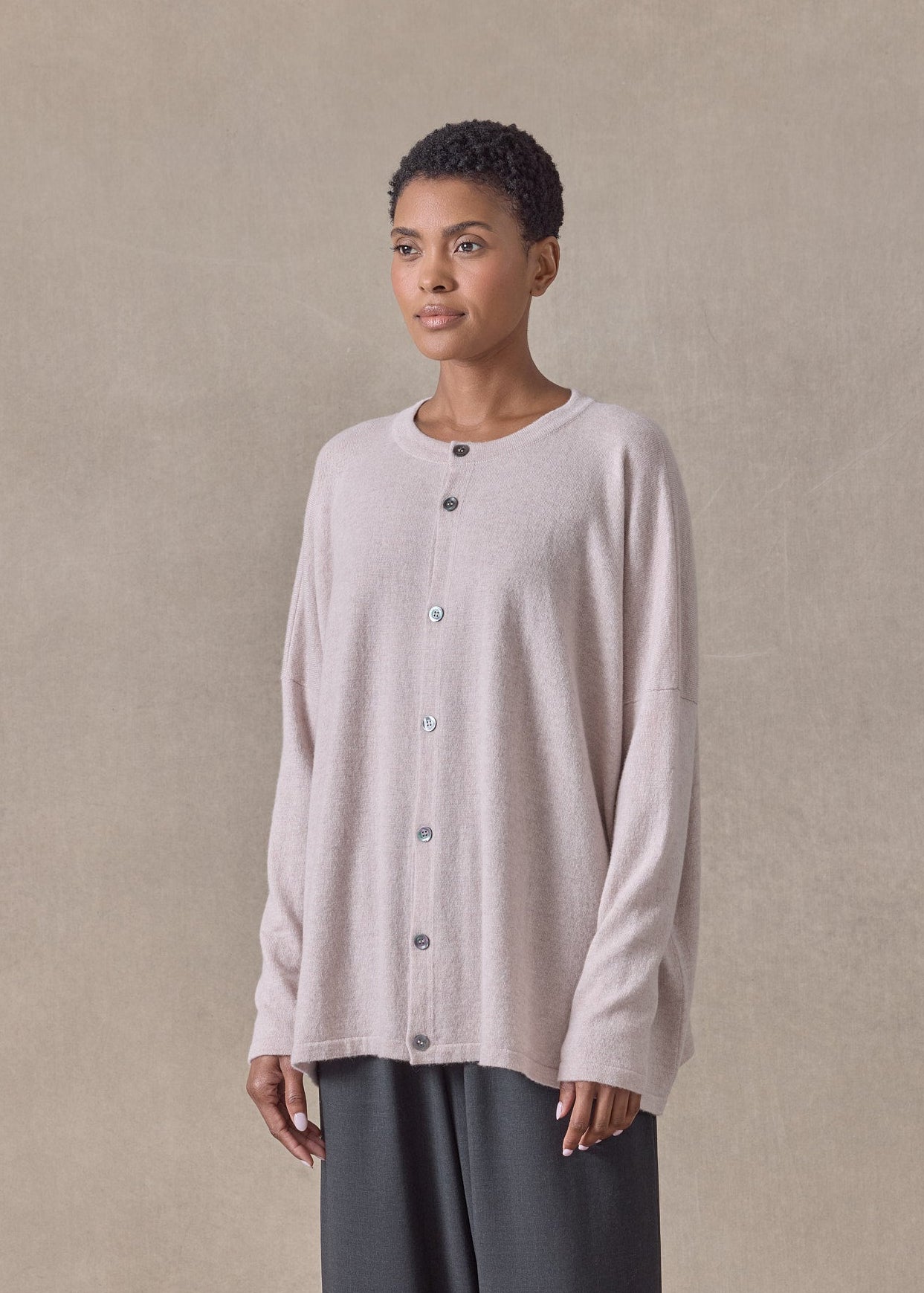 cashmere slim sleeve round neck cardigan - mid (pinkdust)
